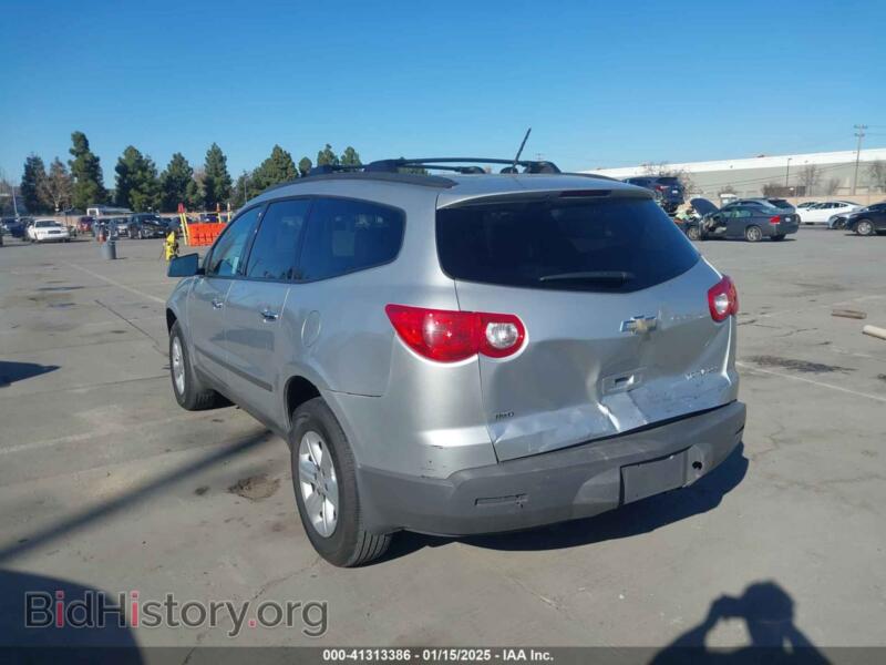 2012 Chevrolet TRAVERSE (VIN 1GNKVFED2CJ181908) — photo 3 of 17