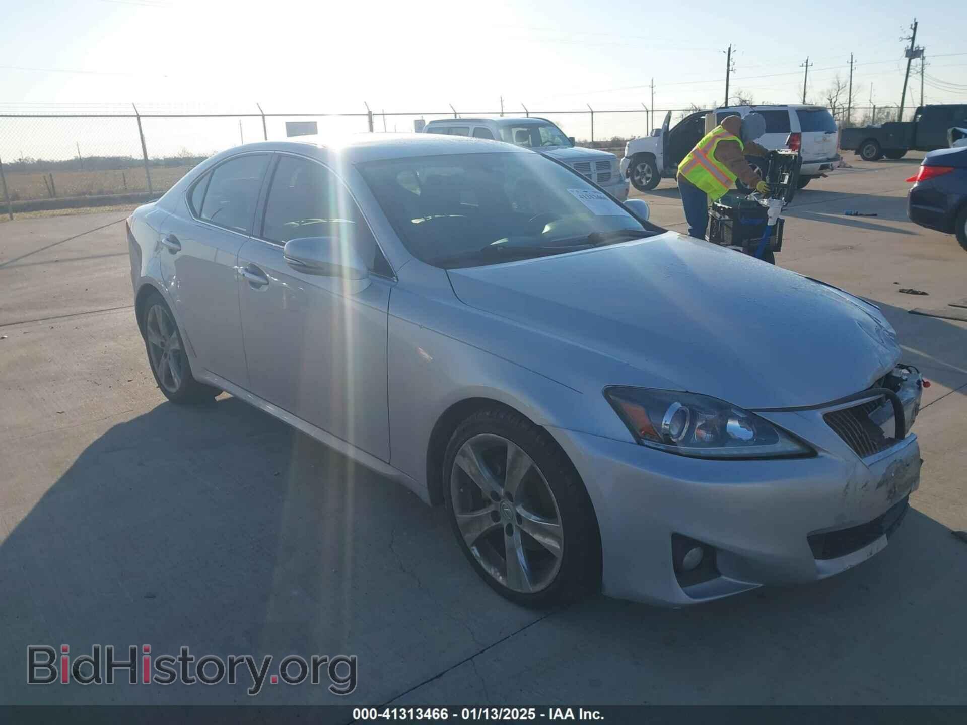 Photo JTHBF5C20B5151426 - LEXUS IS 2011