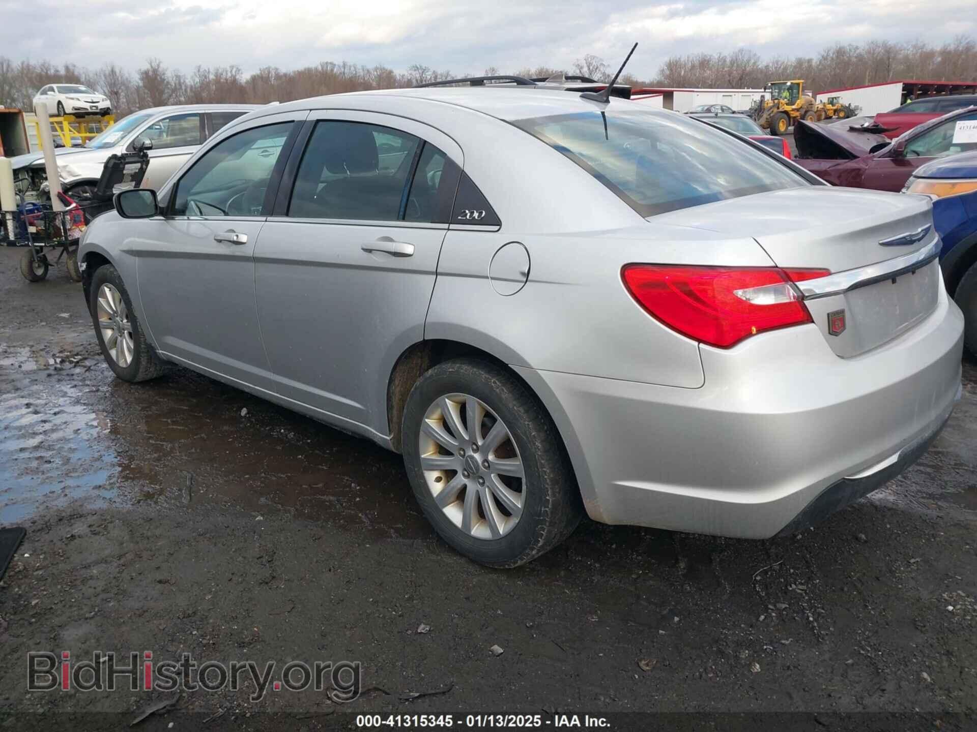 2011 CHRYSLER 200 - VIN: 1C3BC1FB1BN555466 - Фото 3