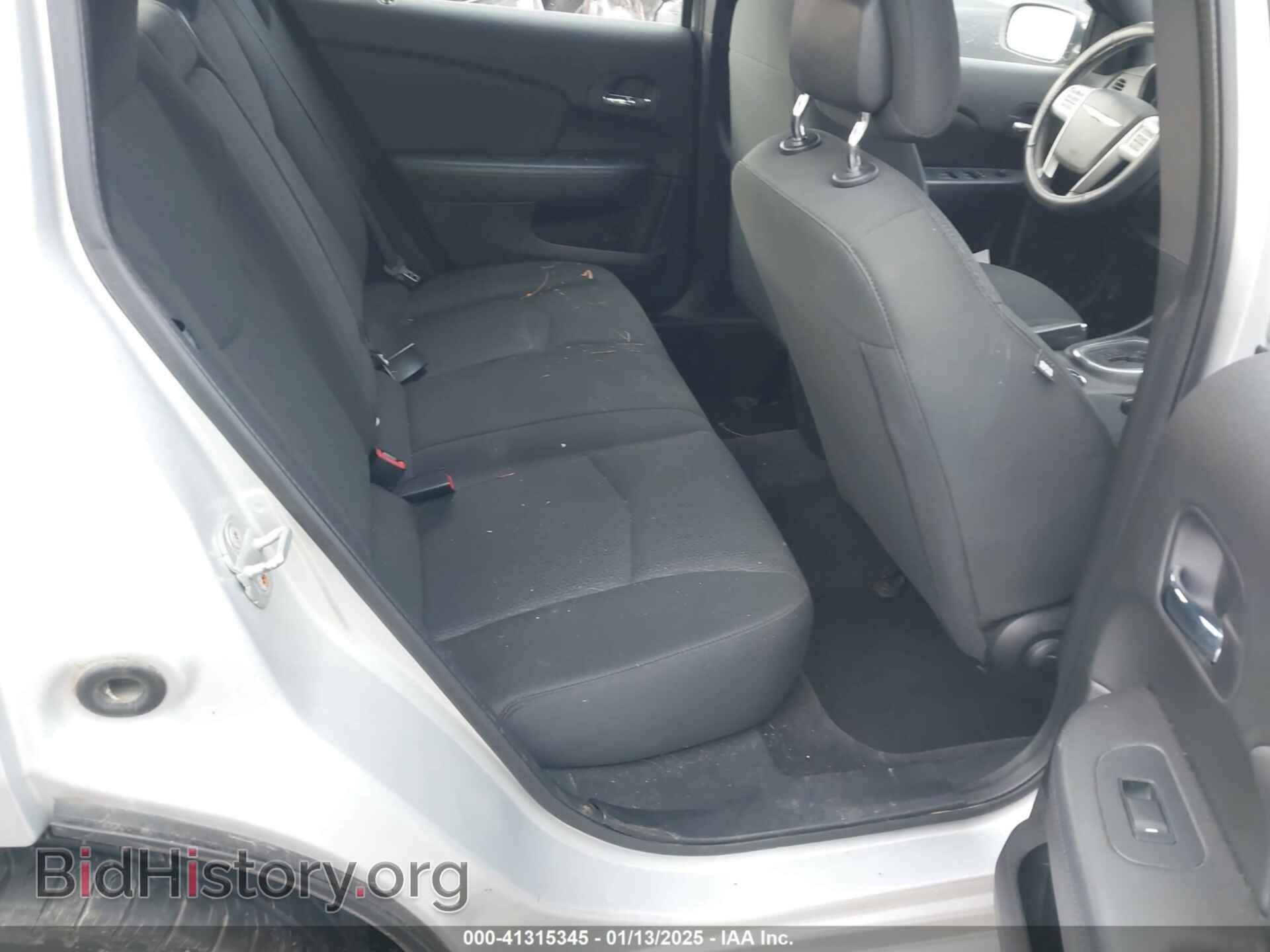 2011 CHRYSLER 200 - VIN: 1C3BC1FB1BN555466 - Фото 8