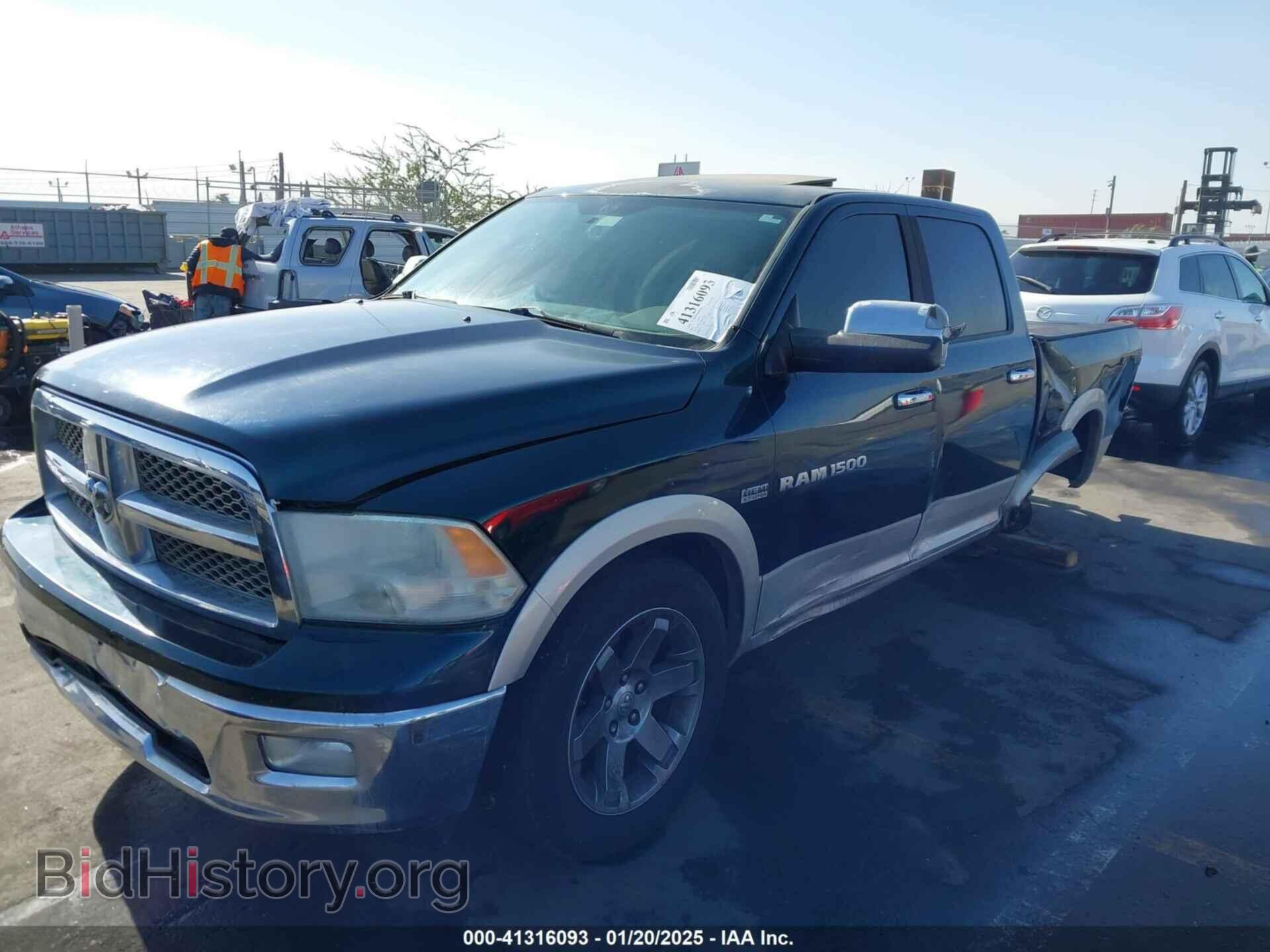 2011 RAM RAM 1500 - VIN: 1D7RB1CT2BS632363 - Фото 2