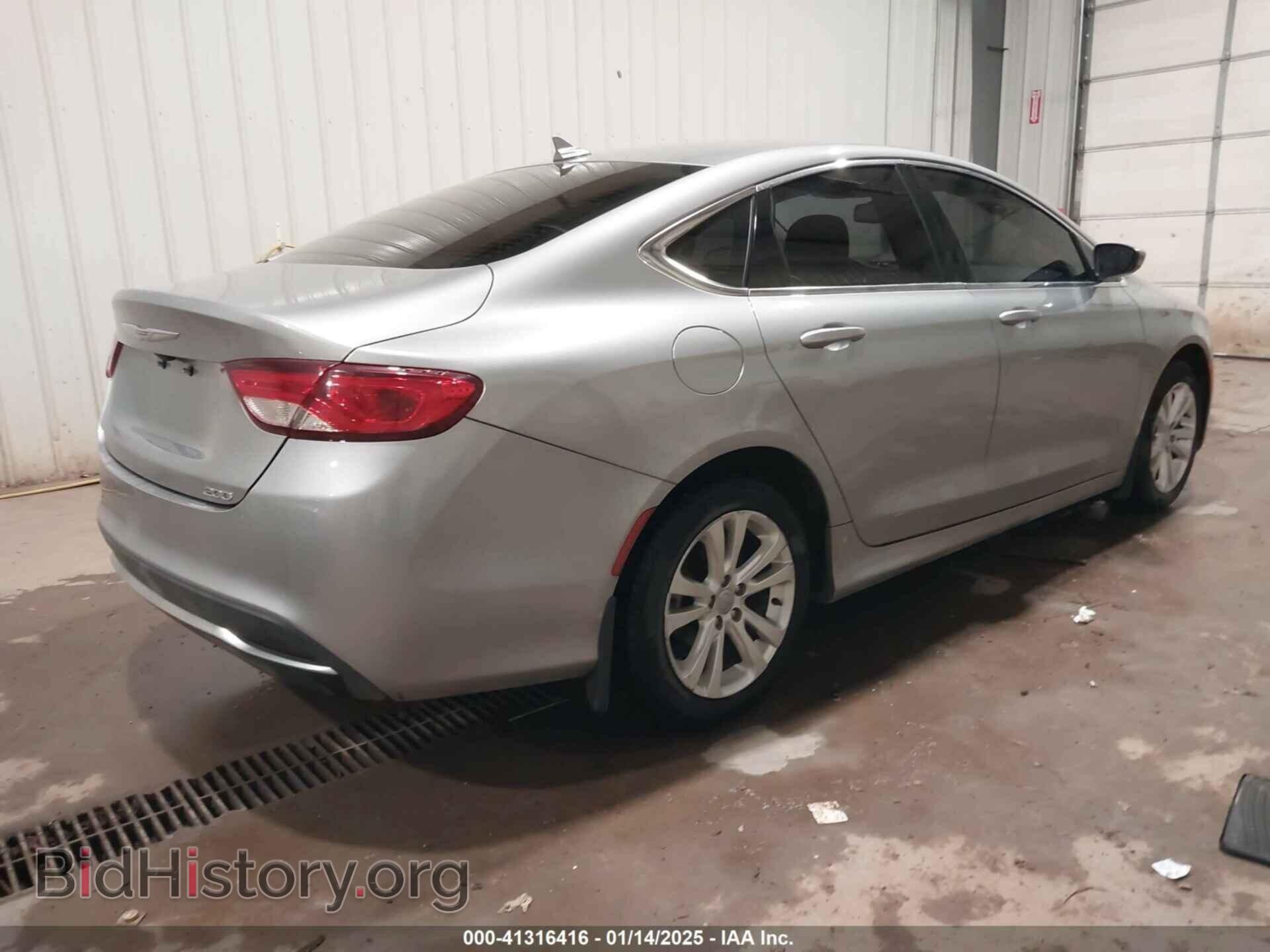 2016 CHRYSLER 200 - VIN: 1C3CCCAB5GN111523 - Фото 4