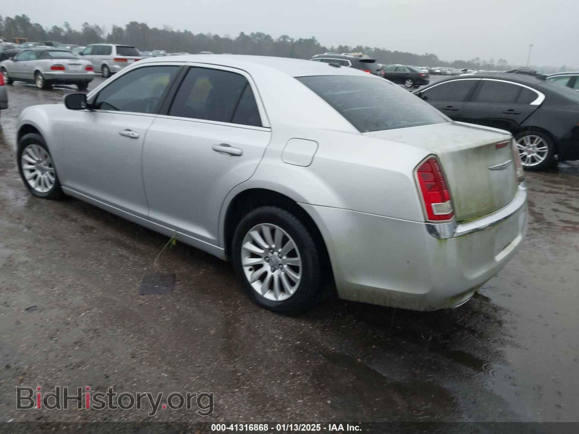 2012 CHRYSLER 300 - VIN: 2C3CCAAGXCH220045 - Фото 3