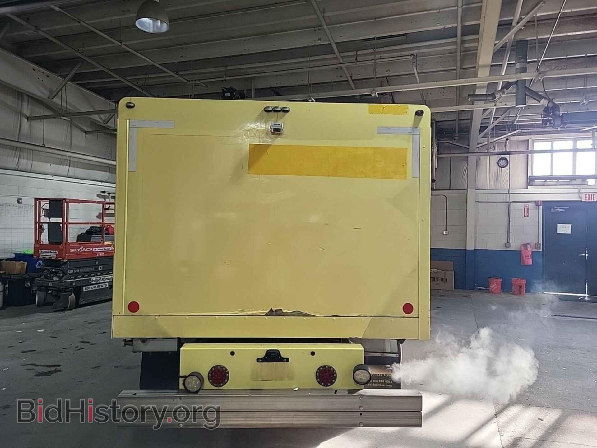 2019 FORD ECONOLINE - VIN: 1FDXE4FS2KDC57717 - Фото 3