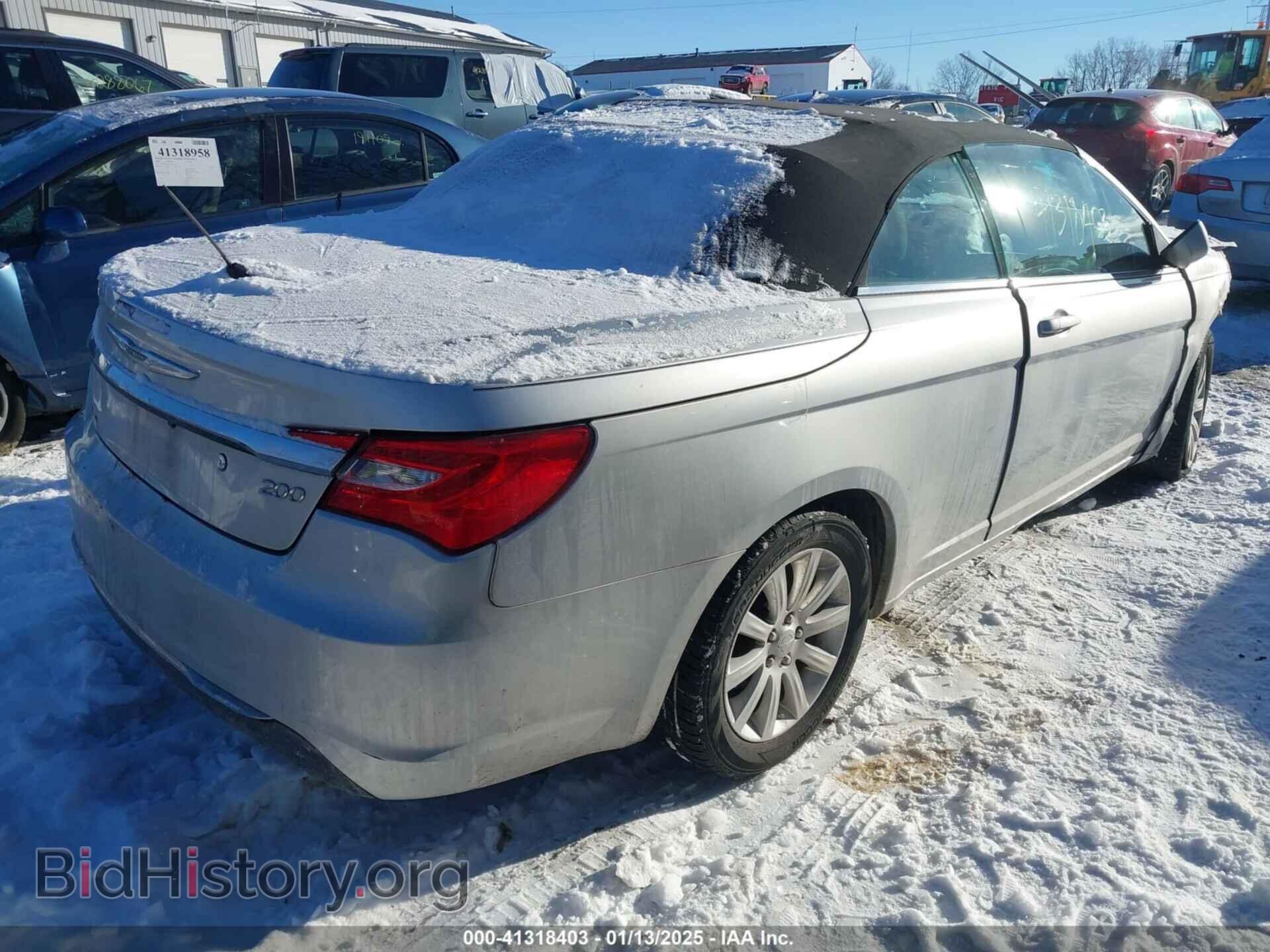 2011 CHRYSLER 200 - VIN: 1C3BC2EB4BN535624 - Фото 4
