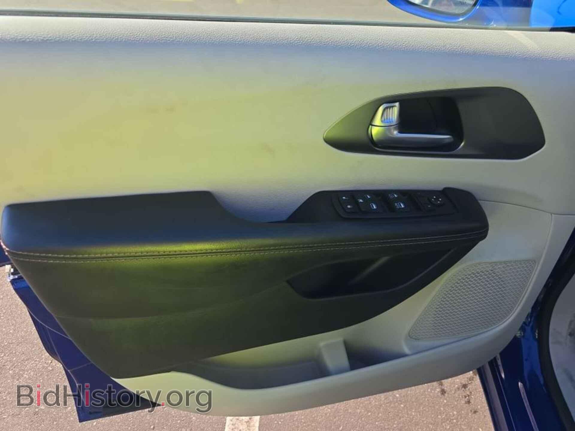 2020 CHRYSLER PACIFICA - VIN: 2C4RC1FG2LR136729 - Photo 2
