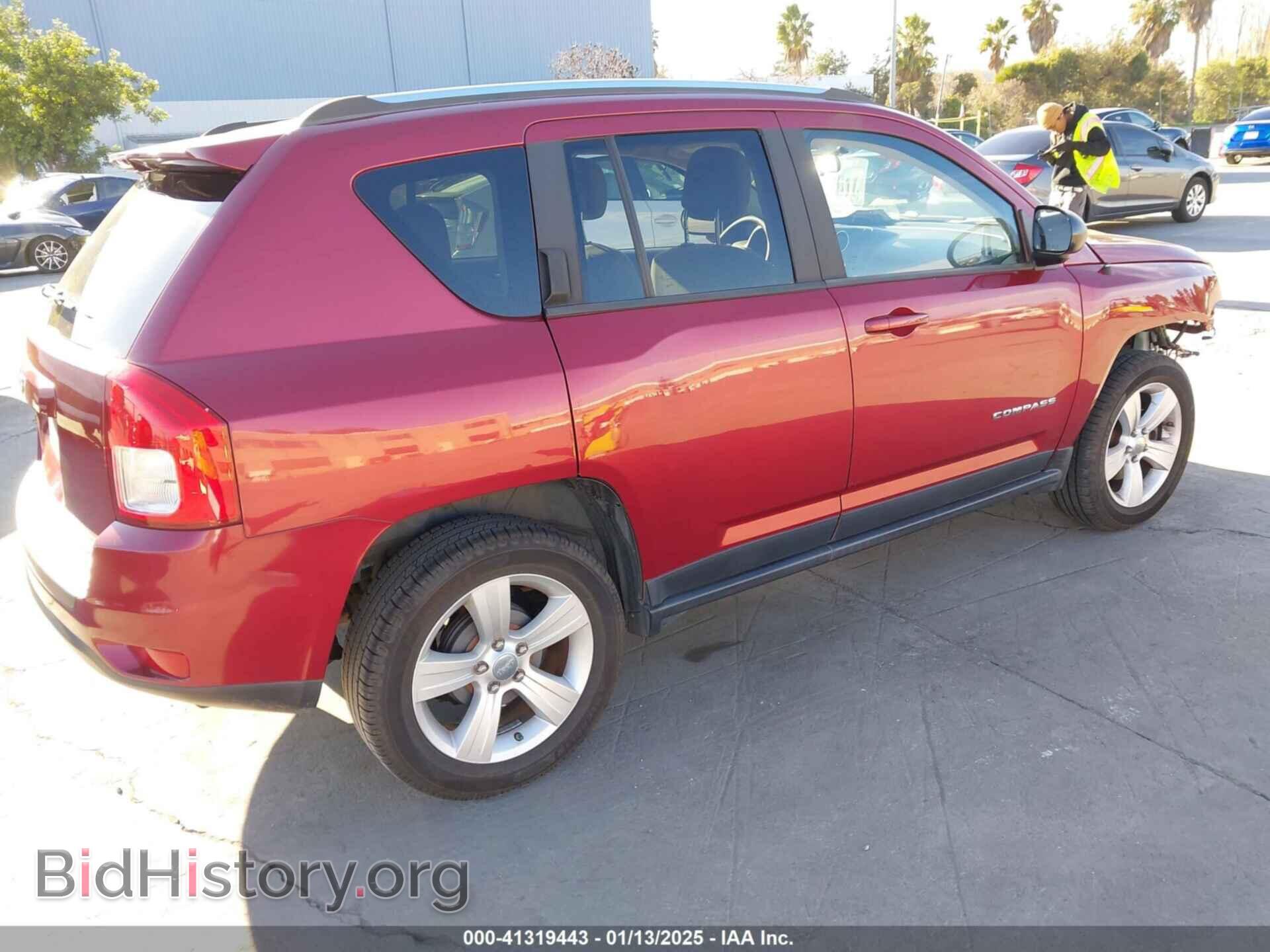 2012 JEEP COMPASS - VIN: 1C4NJCBB0CD652245 - Photo 4