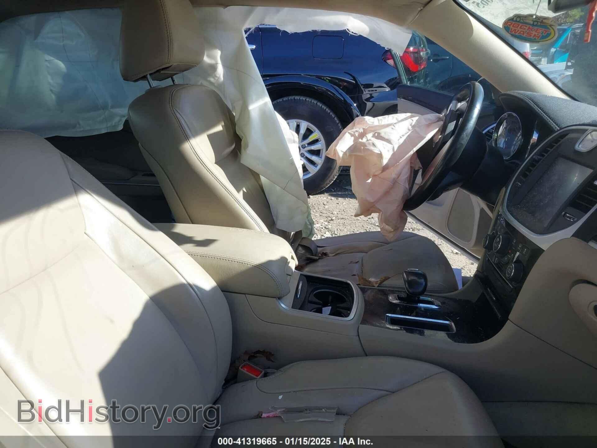 2013 CHRYSLER 300 - VIN: 2C3CCAAG0DH657568 - Фото 5