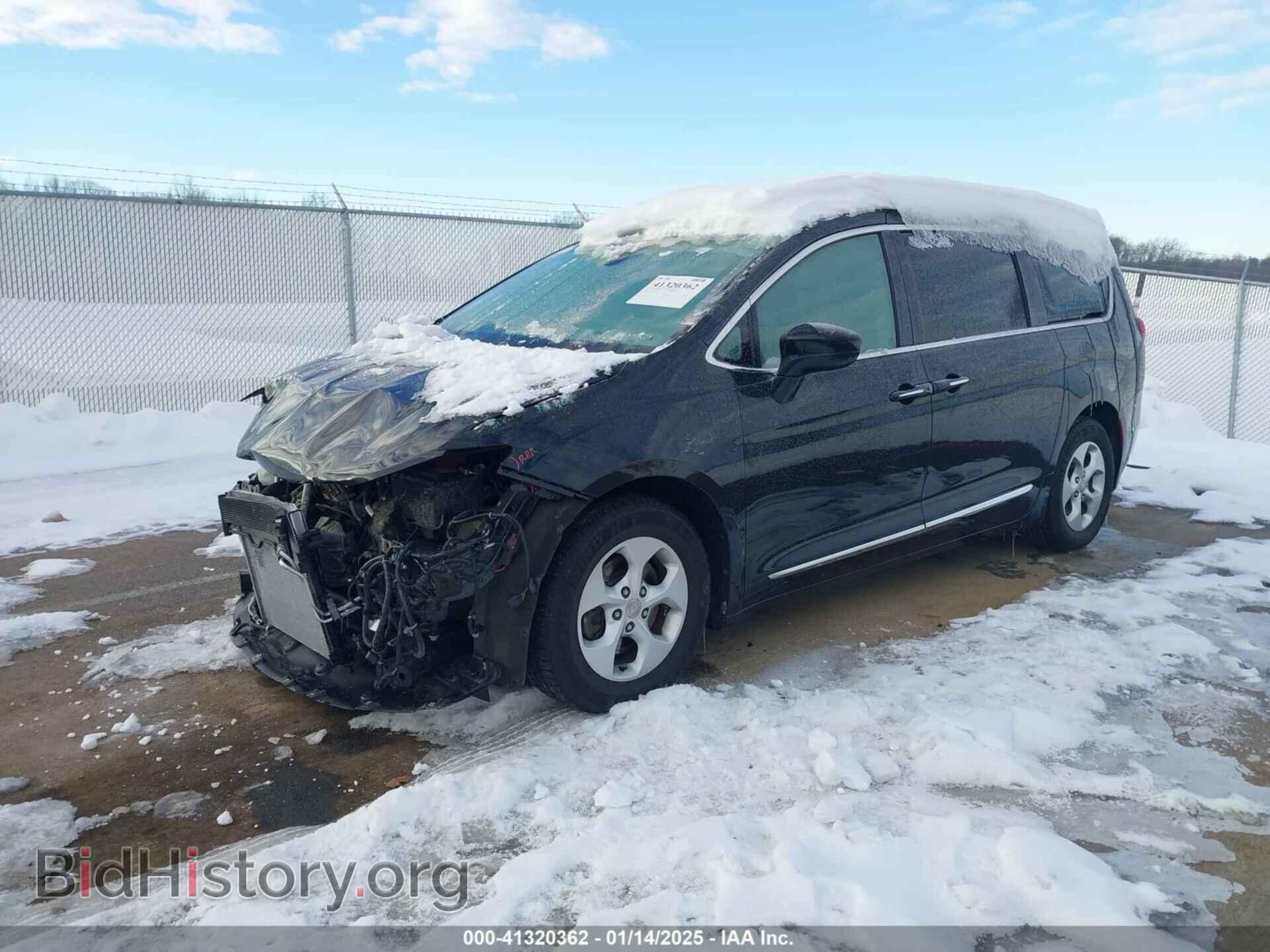 2017 CHRYSLER PACIFICA - VIN: 2C4RC1EG2HR770244 - Фото 2