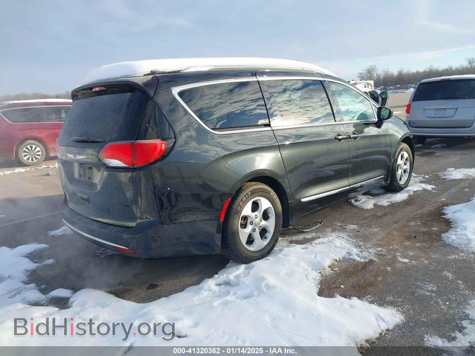 2017 CHRYSLER PACIFICA - VIN: 2C4RC1EG2HR770244 - Фото 4