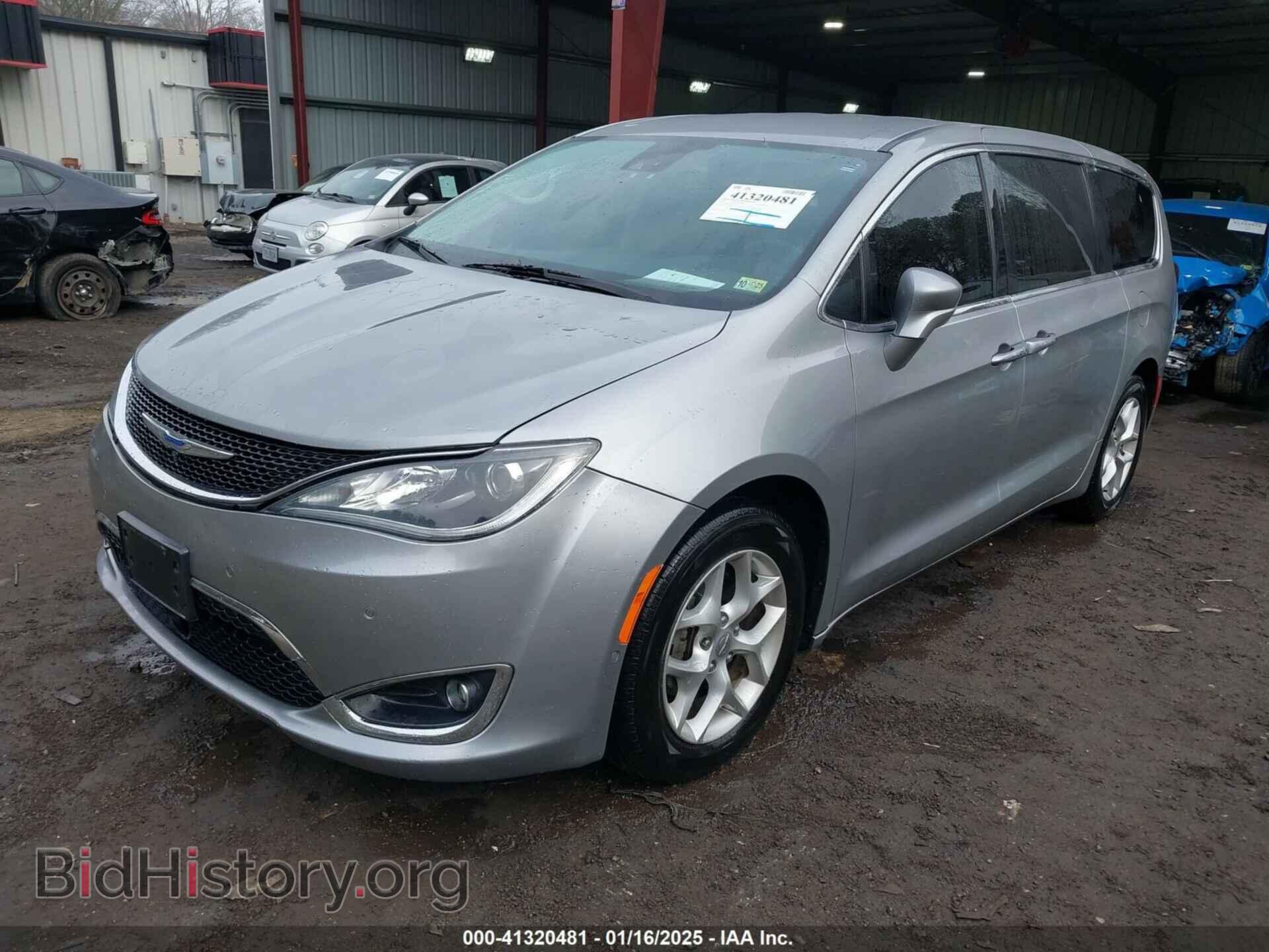 2019 CHRYSLER PACIFICA - VIN: 2C4RC1FG6KR507373 - Фото 2