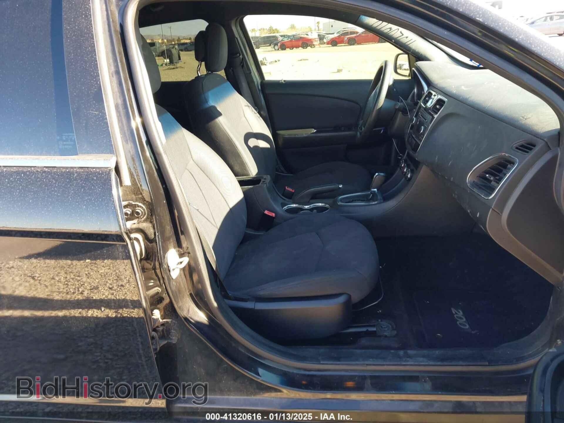 2012 CHRYSLER 200 - VIN: 1C3CCBAB8CN319965 - Фото 5