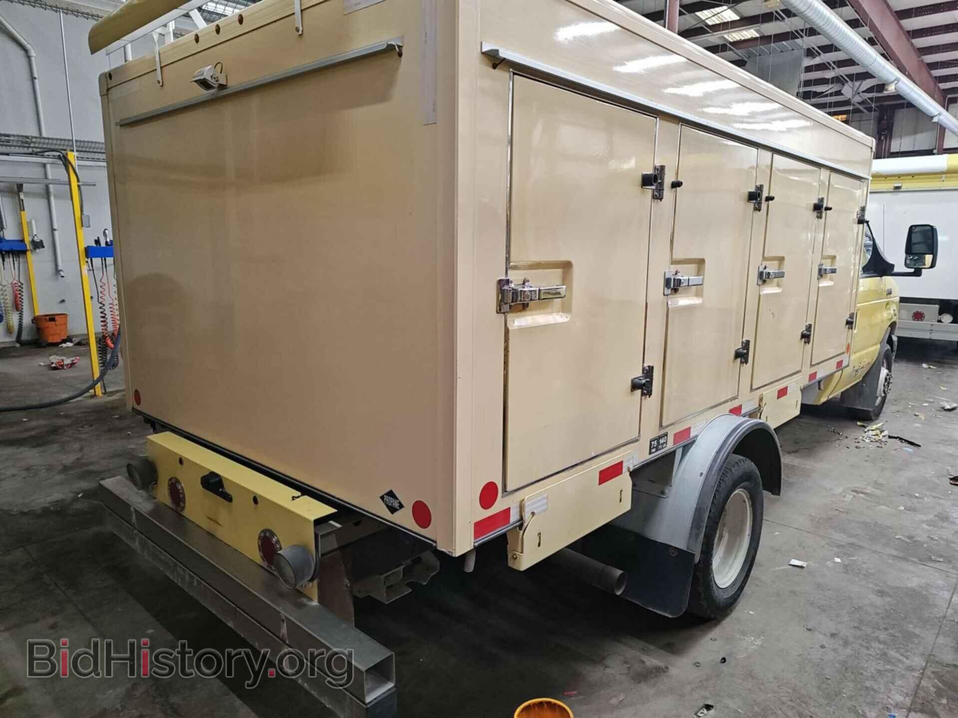 Photo 1FDXE4FN6NDC29501 - FORD E-450 CUTAWAY 2022