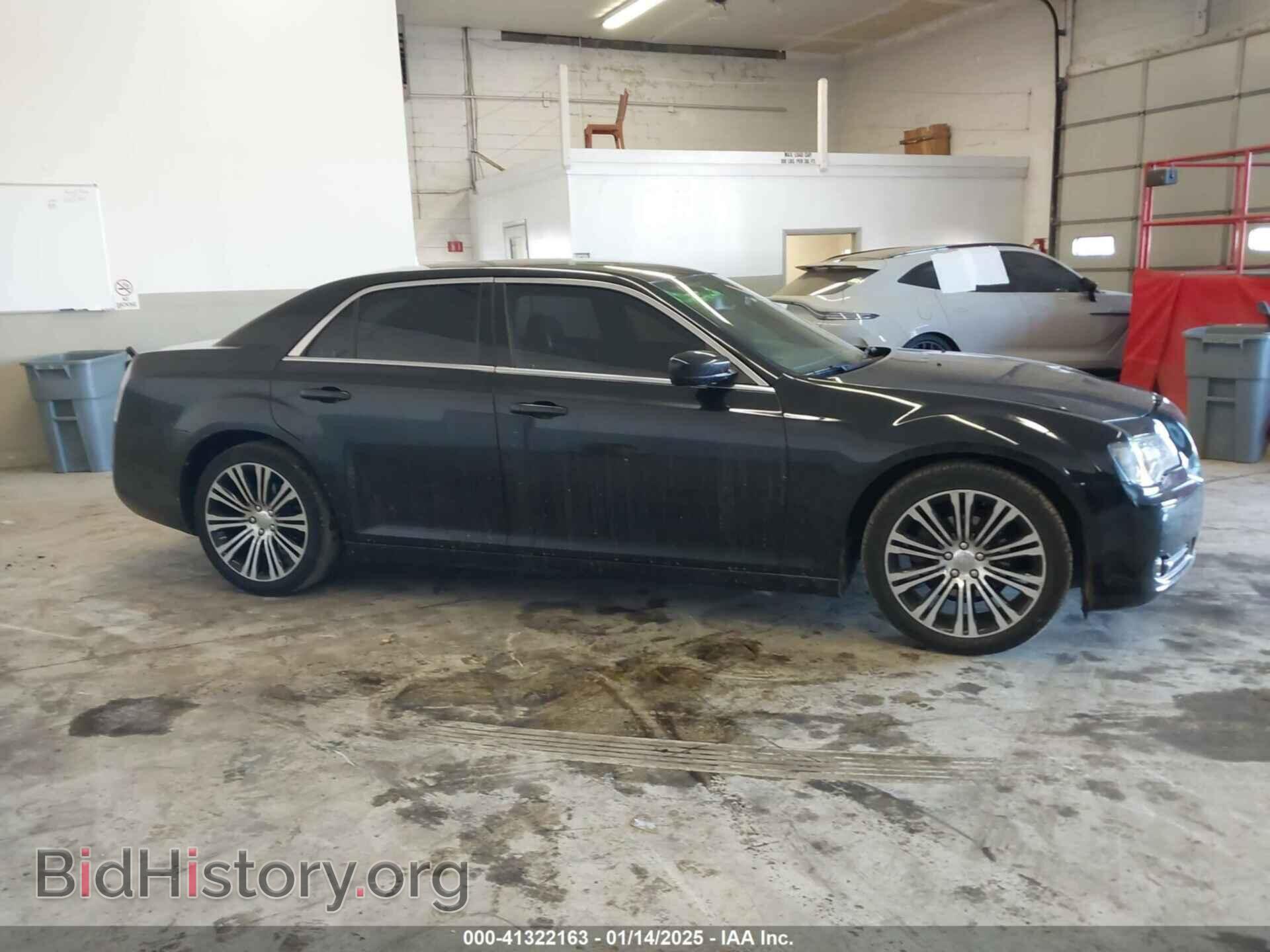 2013 CHRYSLER 300 - VIN: 2C3CCABG7DH590966 - Фото 13