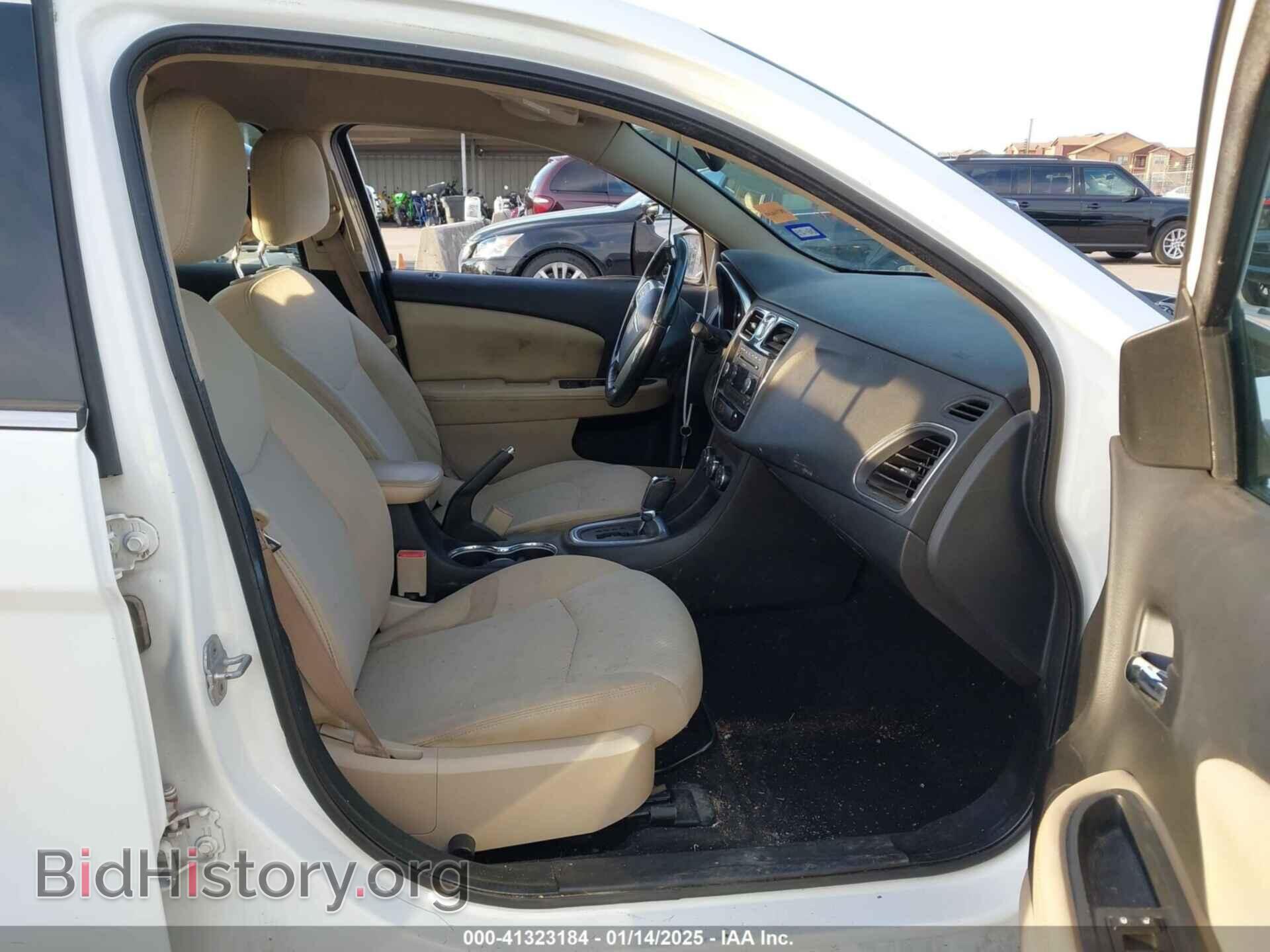 2011 CHRYSLER 200 - VIN: 1C3BC1FB2BN623578 - Фото 5