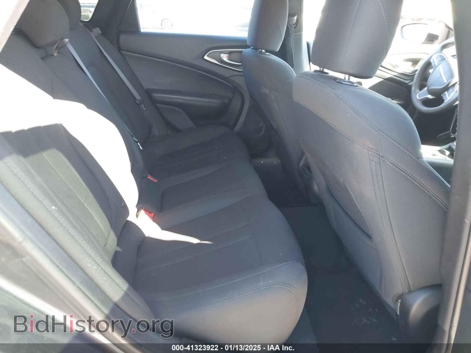 2016 CHRYSLER 200 - VIN: 1C3CCCFBXGN100798 - Фото 8