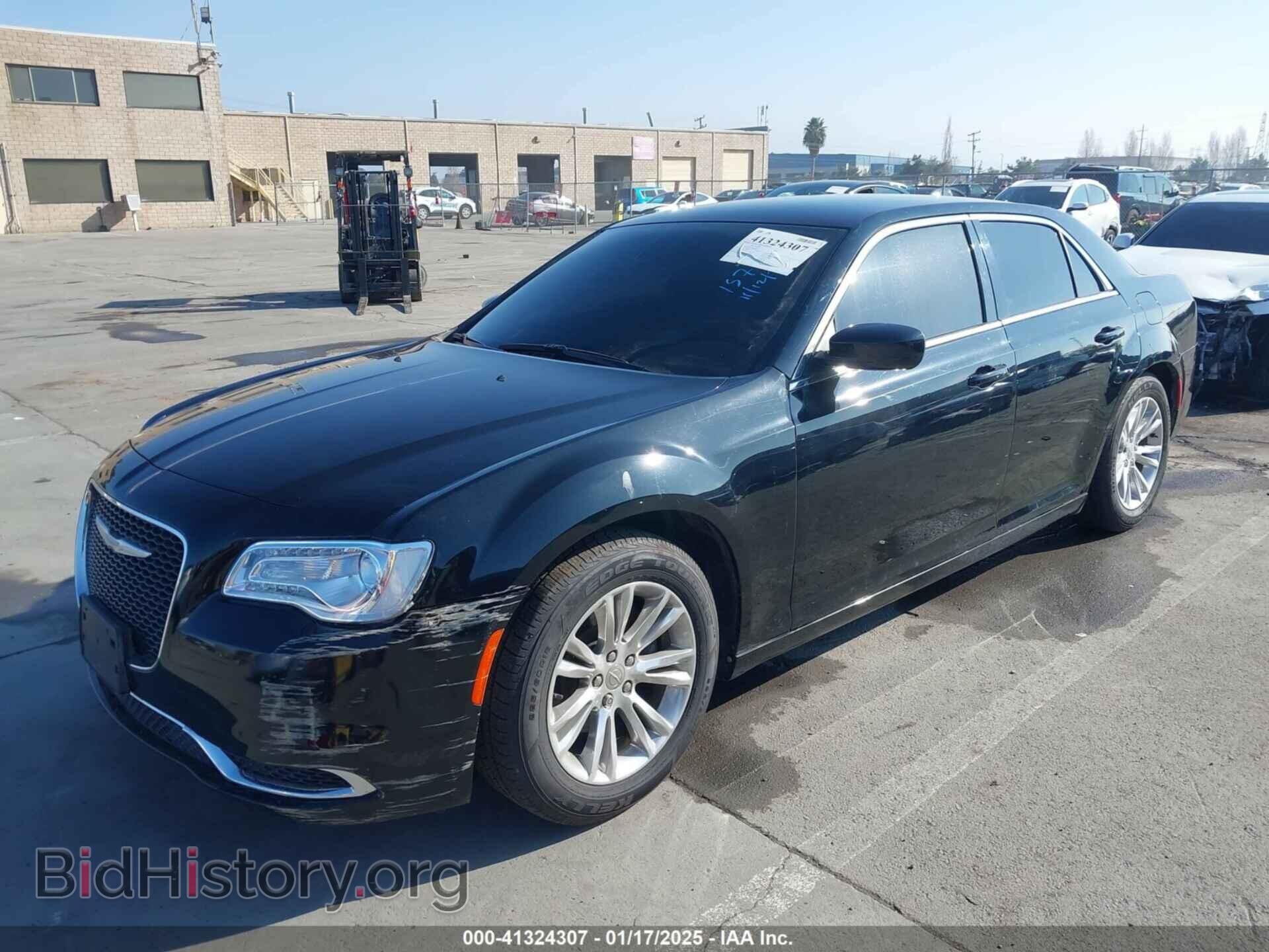 2017 CHRYSLER 300 - VIN: 2C3CCAAG2HH506513 - Фото 6