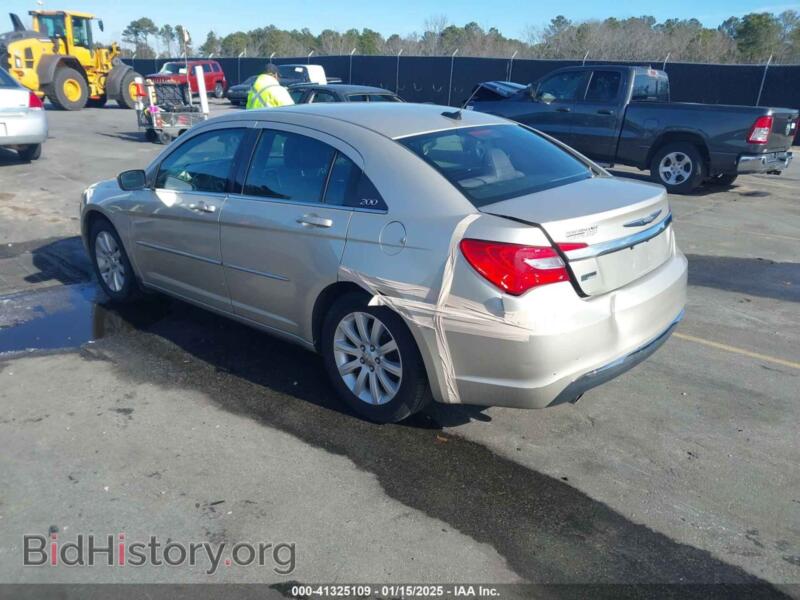 2013 Chrysler 200 (VIN 1C3CCBBG9DN659654) — photo 3 of 16