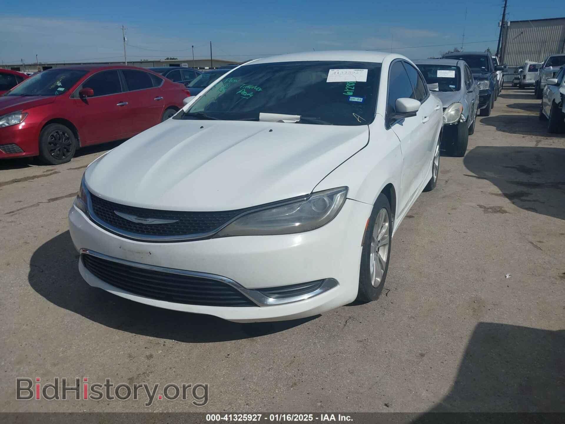 2015 CHRYSLER 200 - VIN: 1C3CCCAB8FN612887 - Фото 2