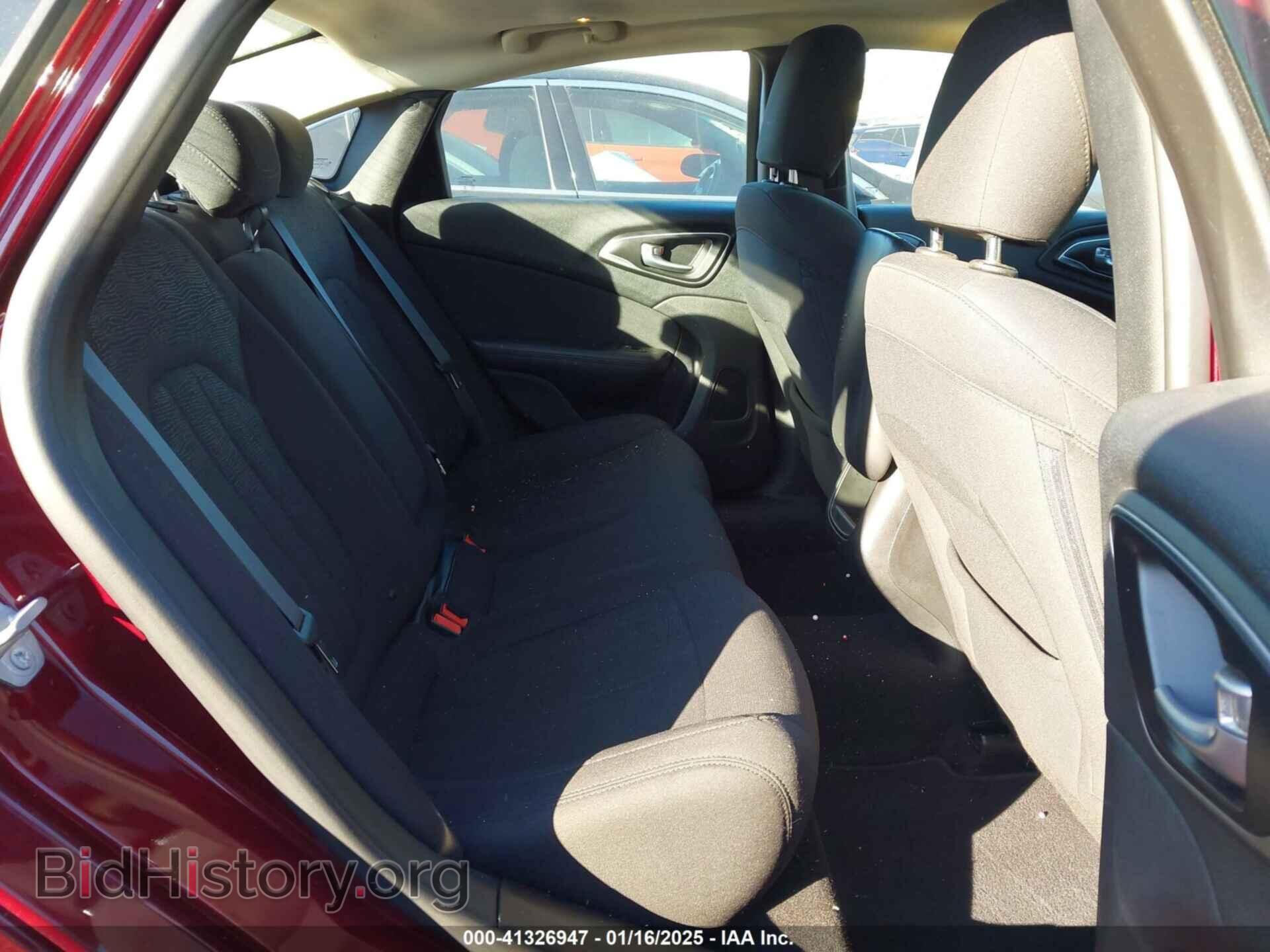 2016 CHRYSLER 200 - VIN: 1C3CCCABXGN141682 - Фото 8