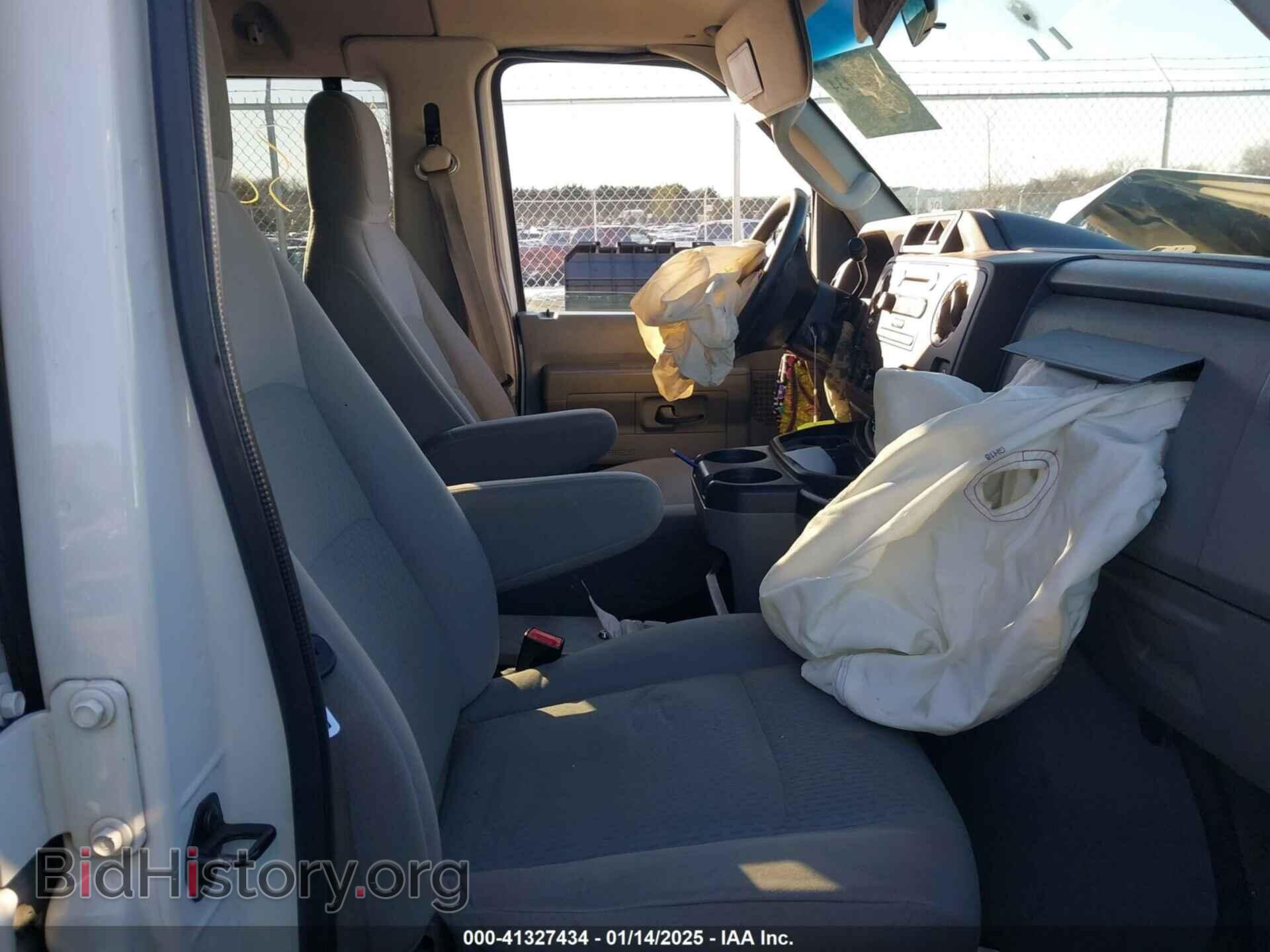 2010 FORD ECONOLINE - VIN: 1FBSS3BLXADA00923 - Фото 5