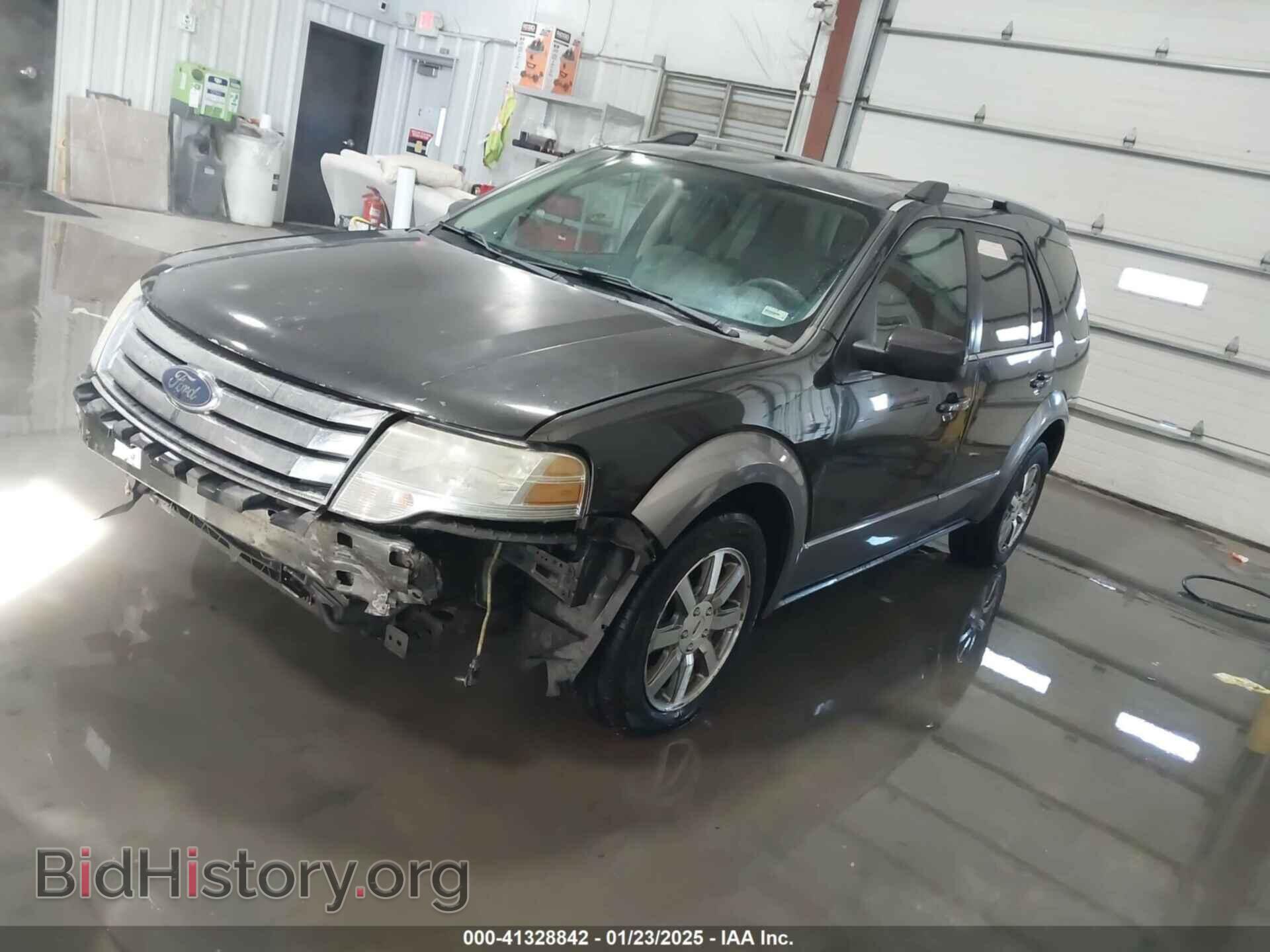 2008 FORD TAURUS X - VIN: 1FMDK02W98GA15575 - Фото 2