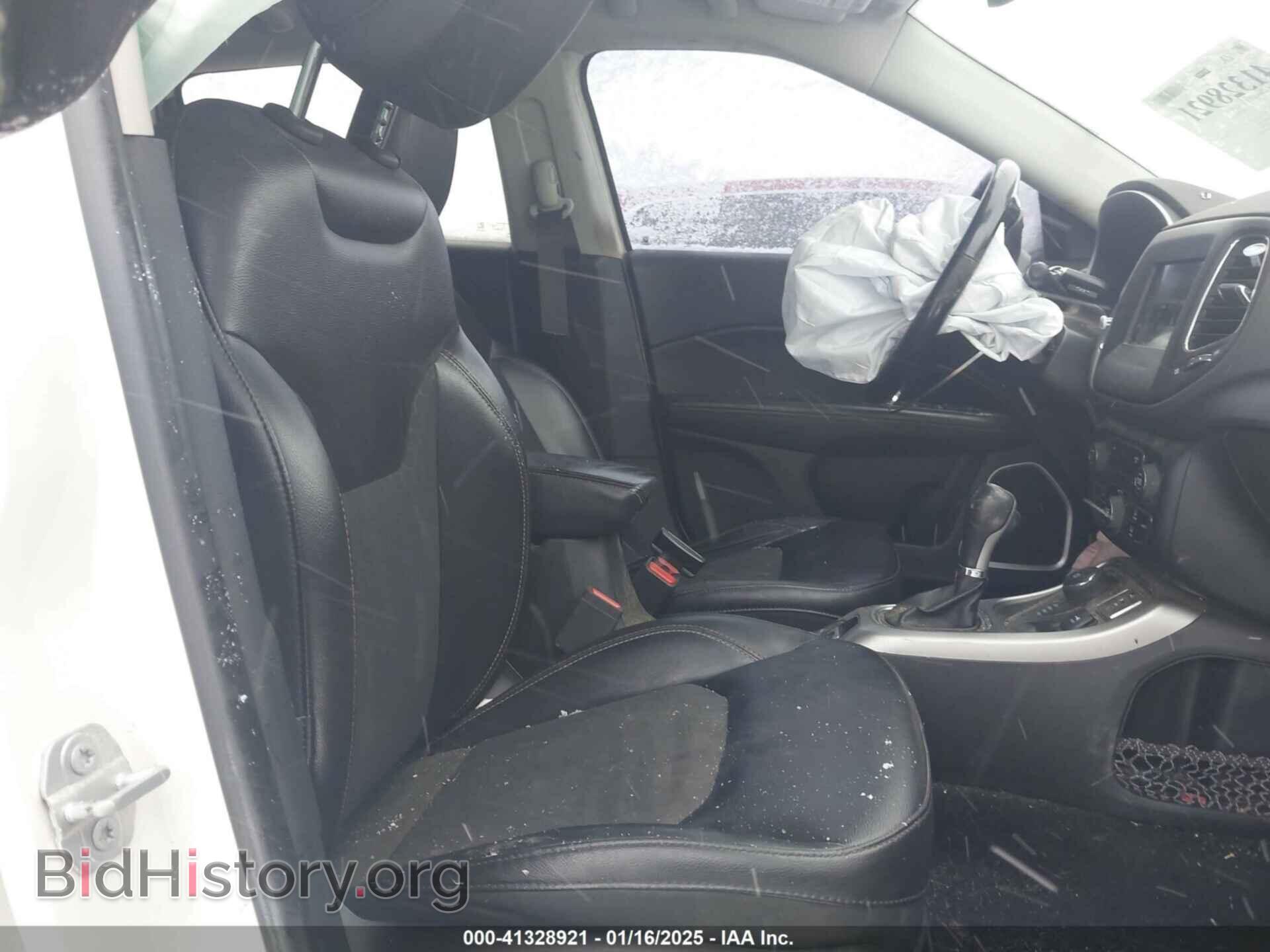 2018 JEEP COMPASS - VIN: 3C4NJDBBXJT480268 - Фото 5