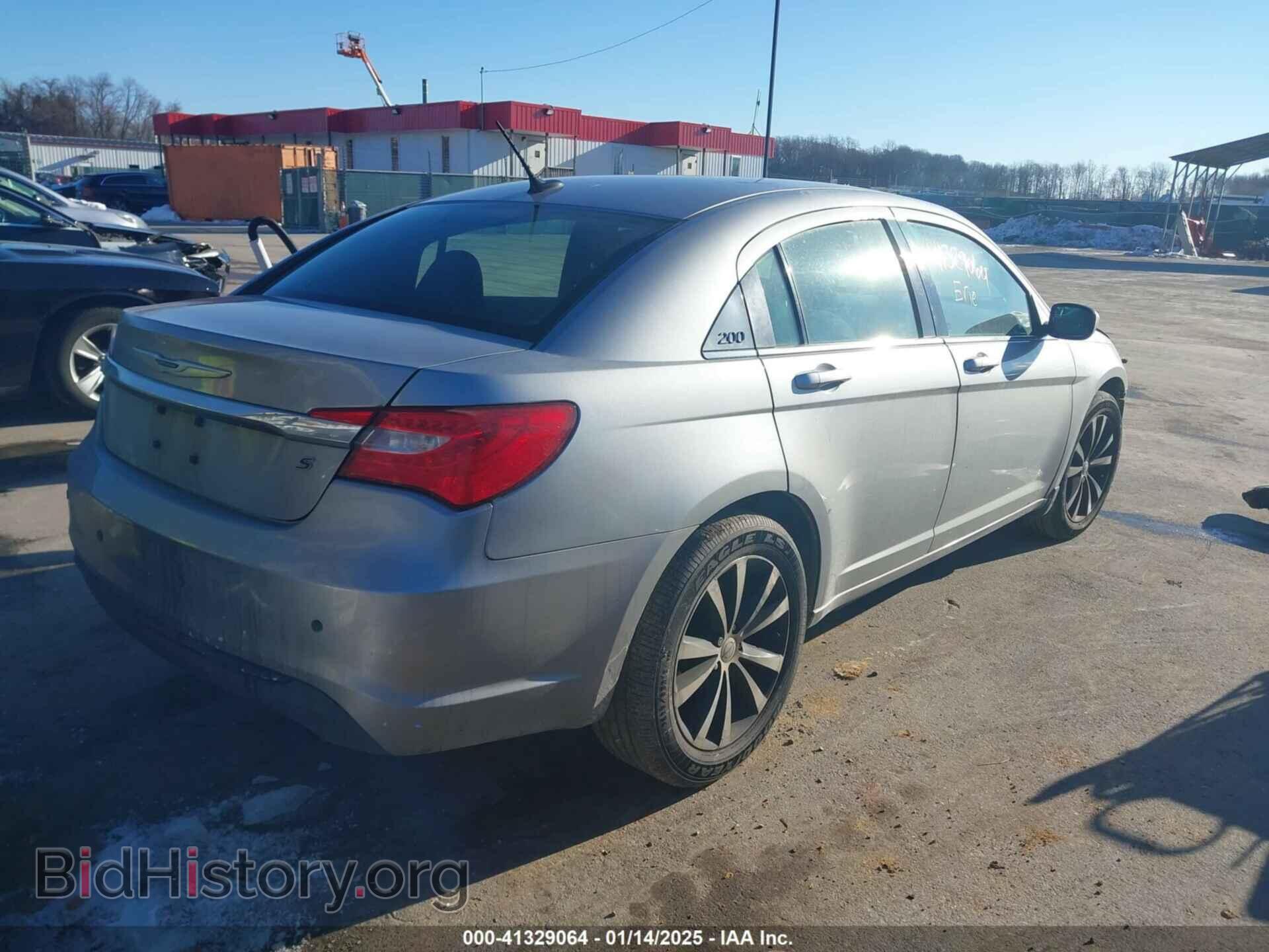 2013 CHRYSLER 200 - VIN: 1C3CCBBB8DN636600 - Фото 4