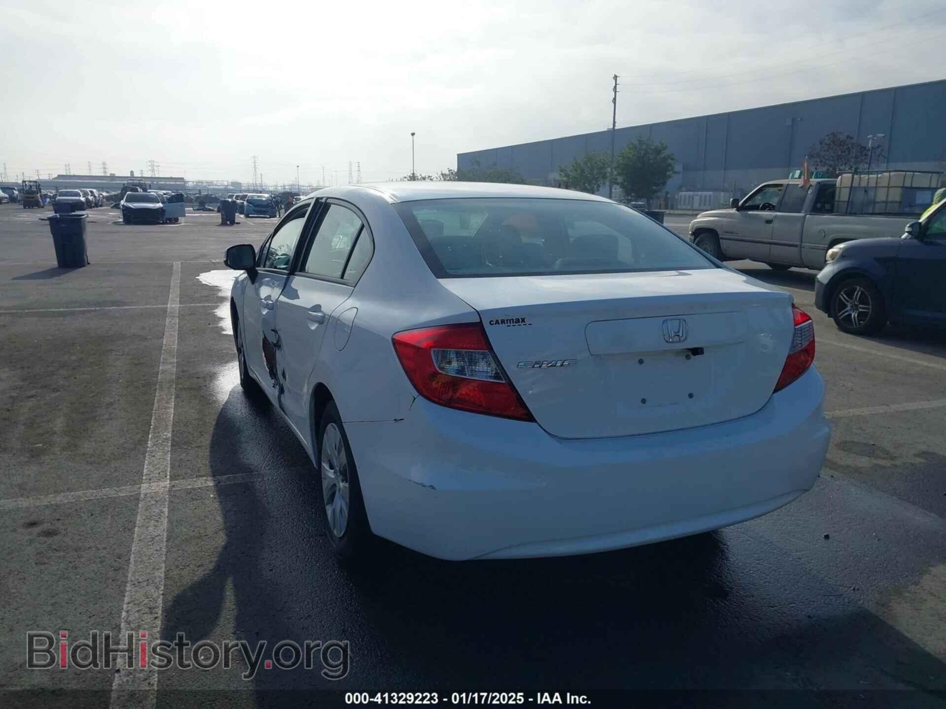 2012 HONDA CIVIC SDN - VIN: 2HGFB2F5XCH570513 - Фото 3