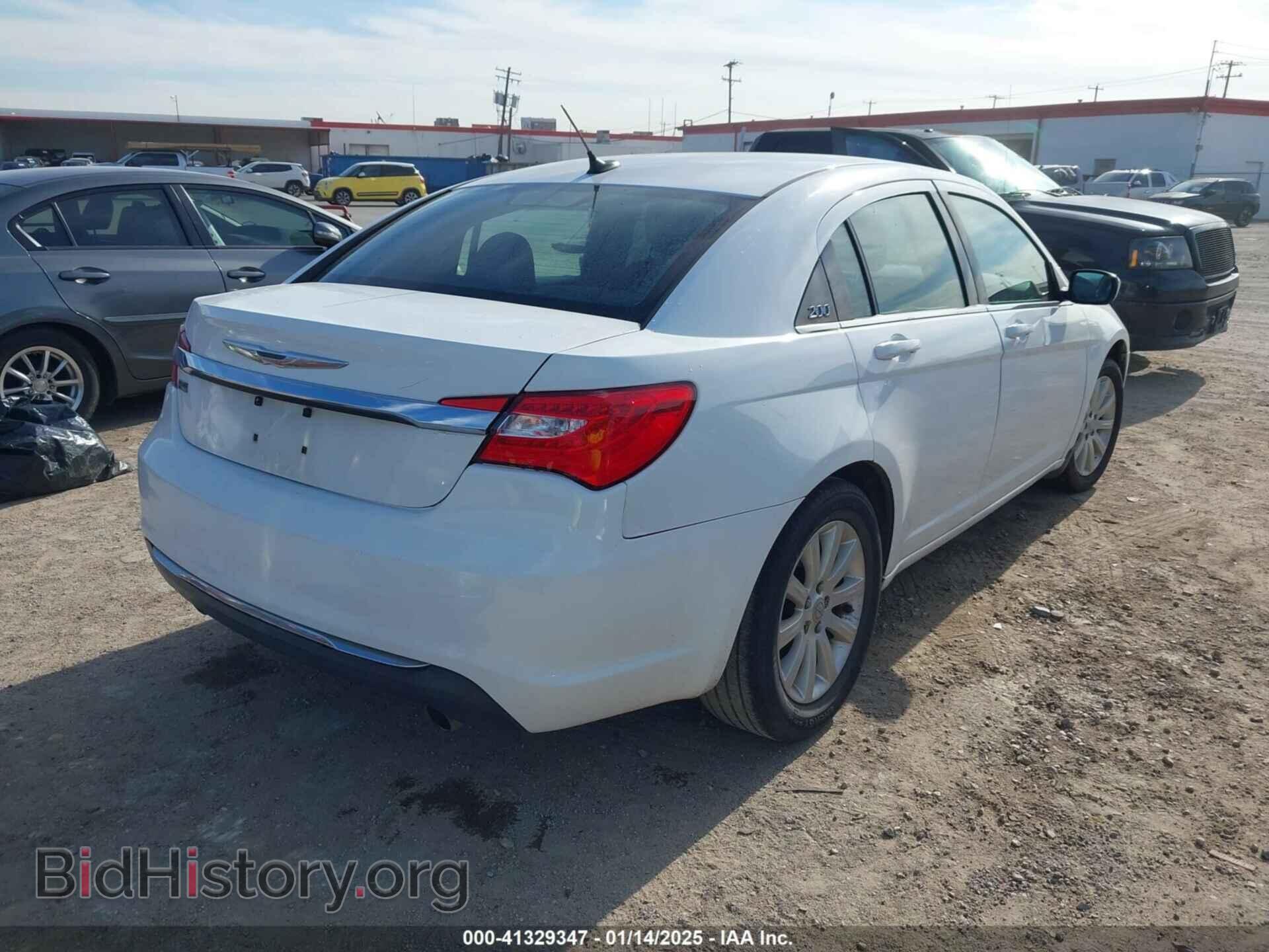 2013 CHRYSLER 200 - VIN: 1C3CCBBGXDN607904 - Фото 4