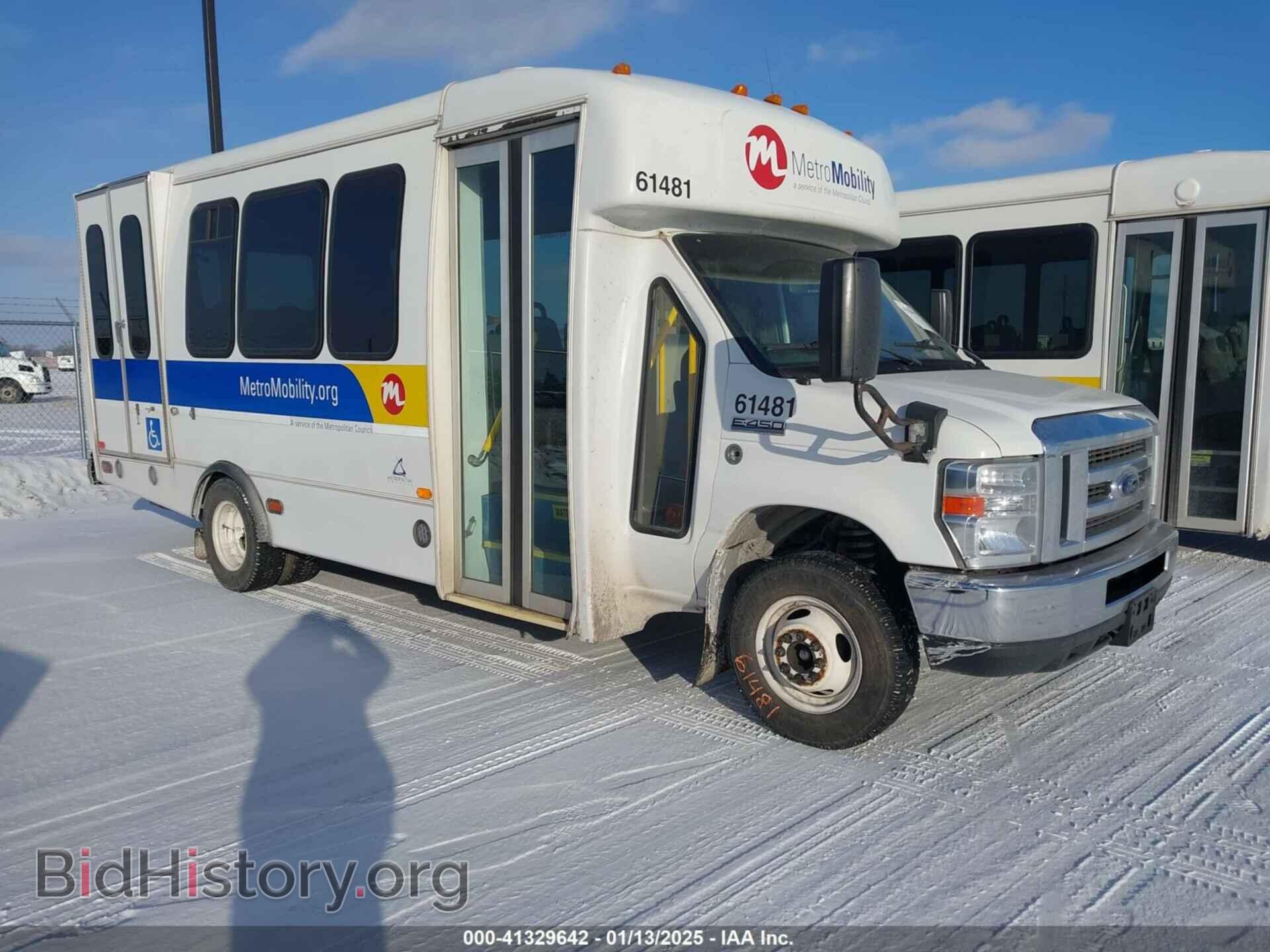 Photo 1FDFE4FS8KDC59659 - FORD E-450 CUTAWAY 2019