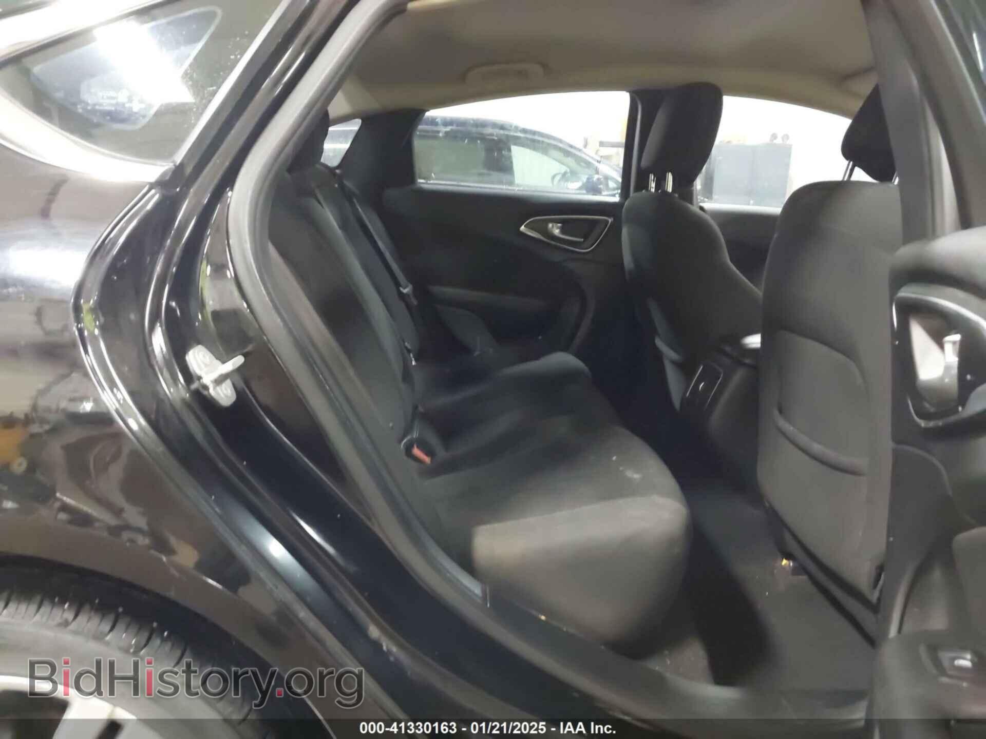 2015 CHRYSLER 200 - VIN: 1C3CCCAB9FN690174 - Фото 8
