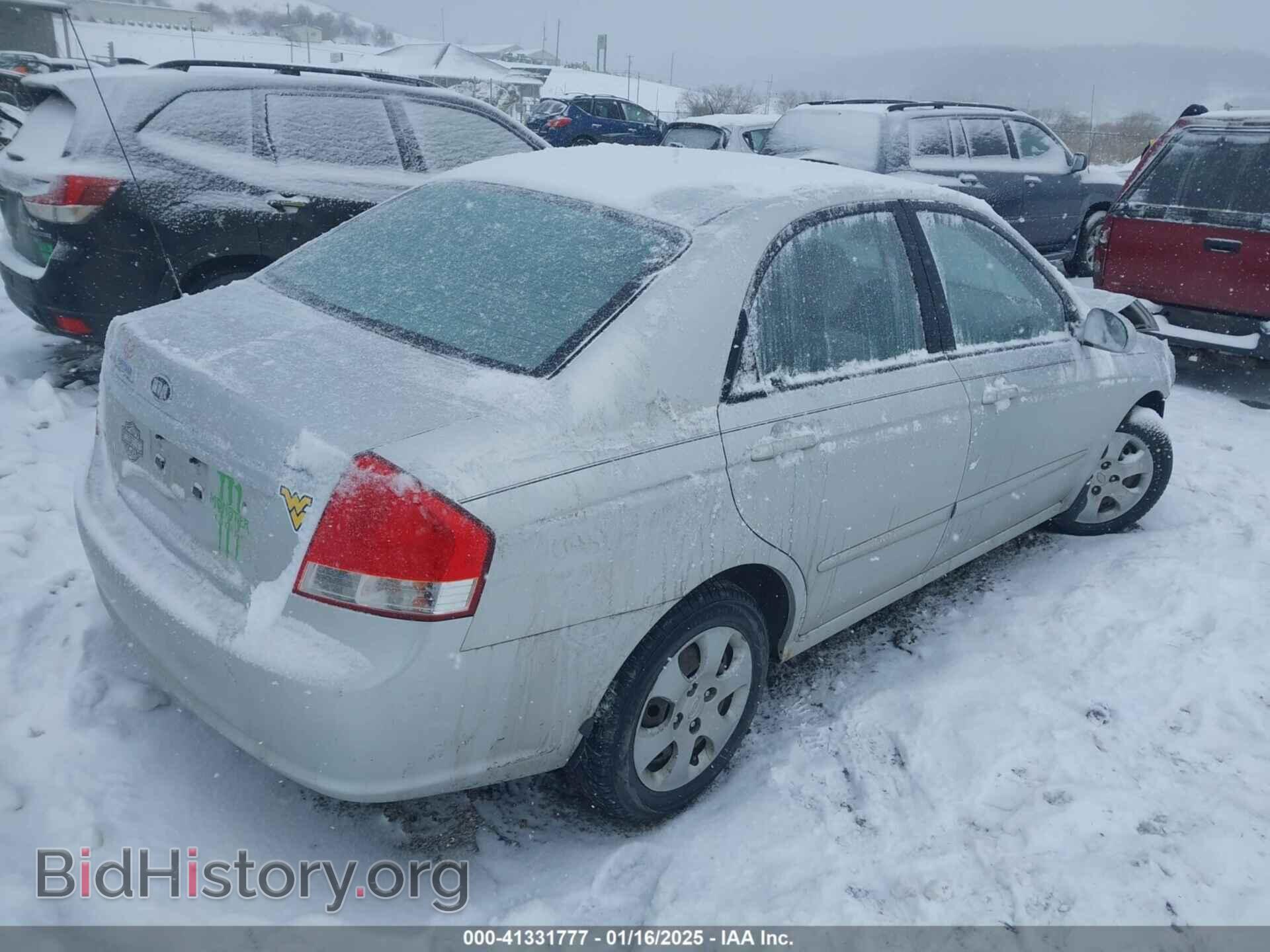2009 KIA SPECTRA - VIN: KNAFE221195648005 - Фото 4