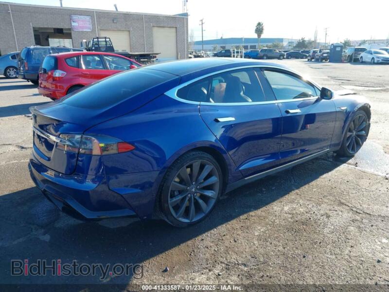 2016 Tesla MODEL S (VIN 5YJSA1E23GF131831) — фото 4 из 17