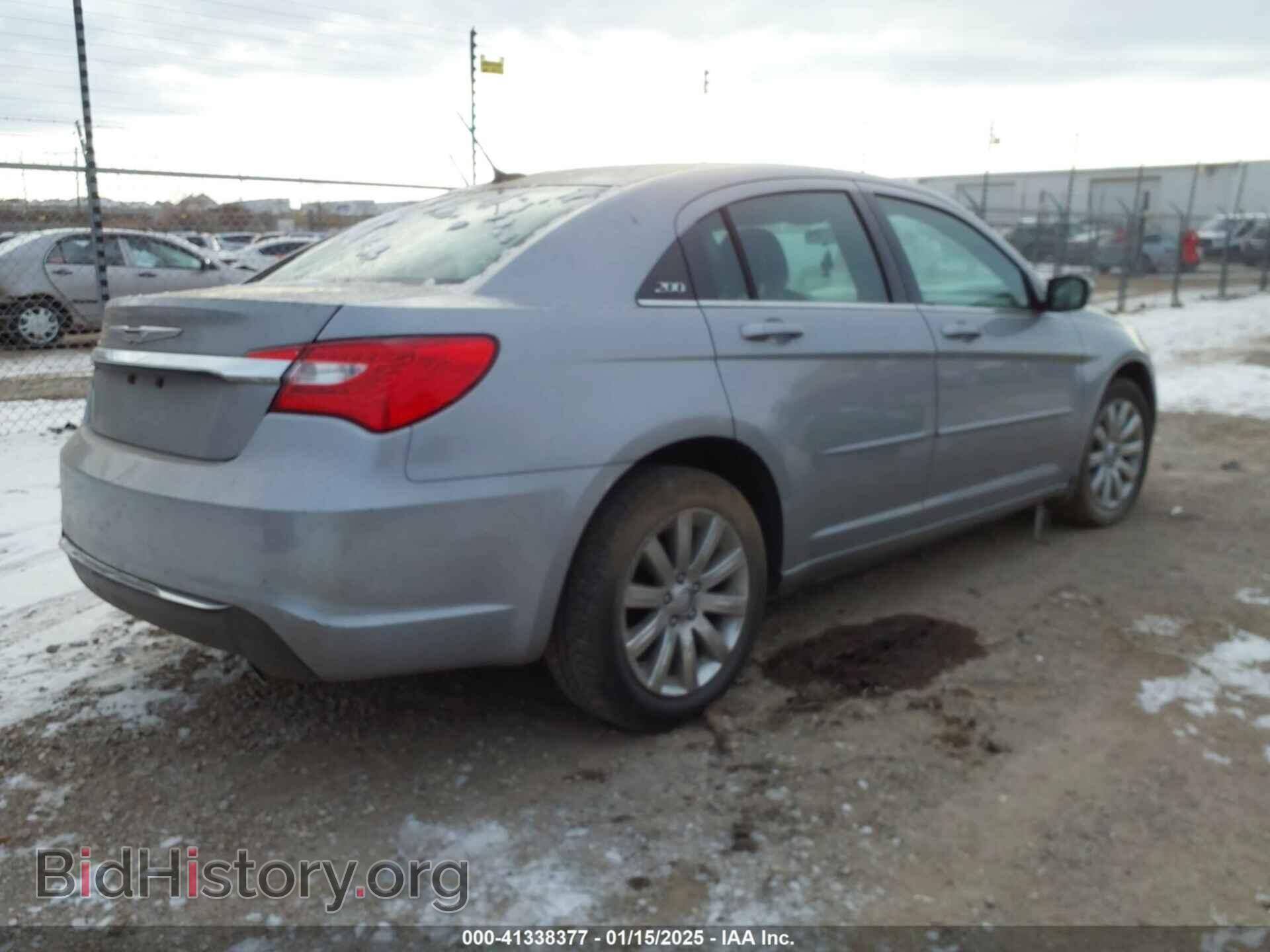 2013 CHRYSLER 200 - VIN: 1C3CCBBG9DN659864 - Фото 4