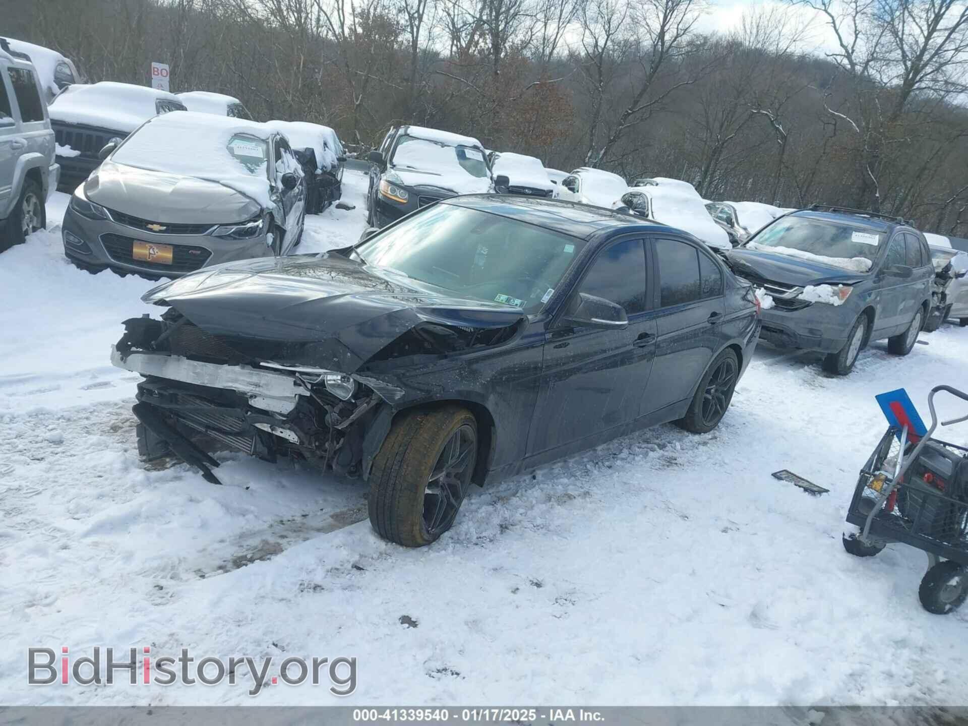 2016 BMW 320I - VIN: WBA8E5G58GNU20666 - Photo 2