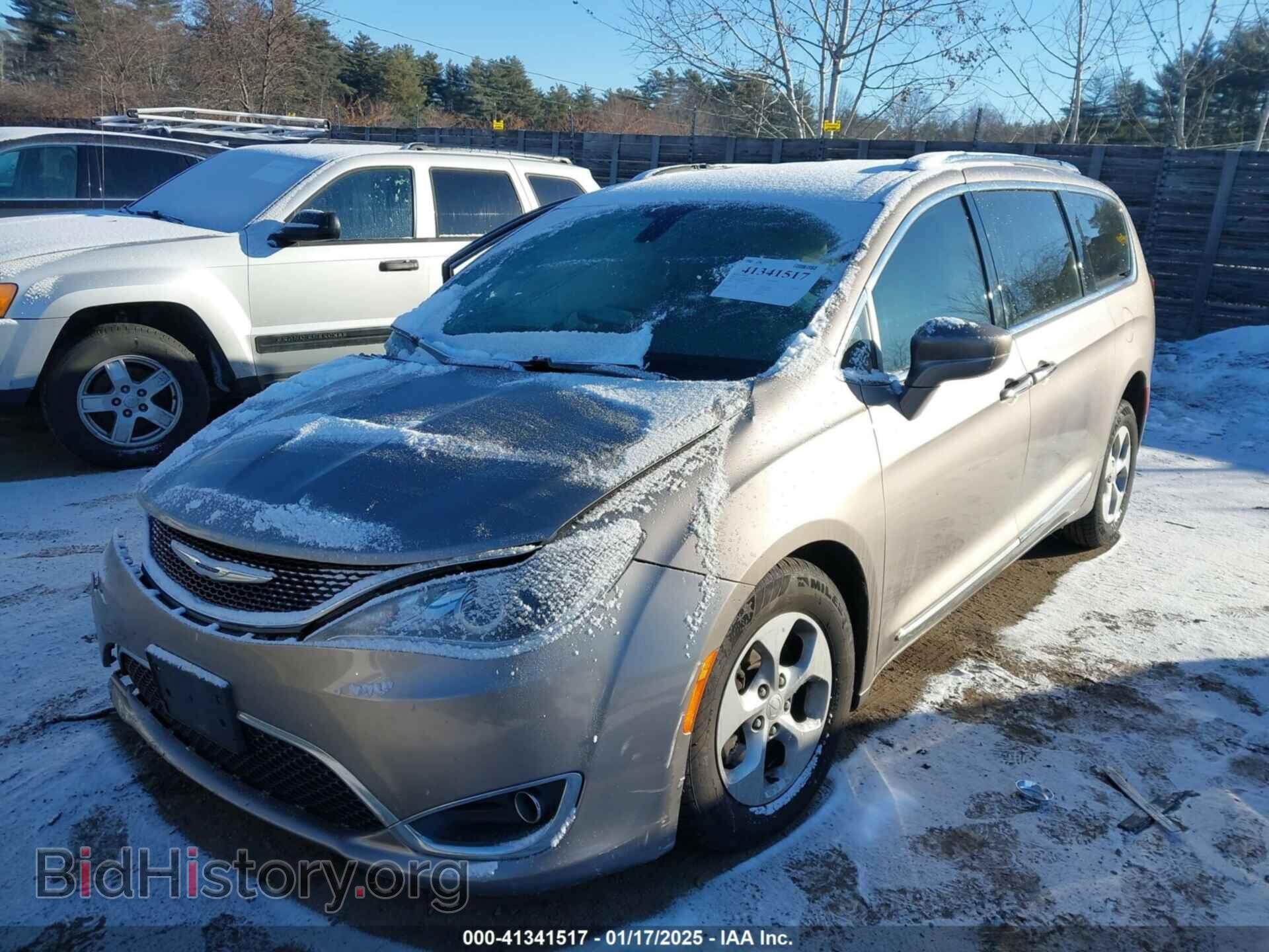 2017 CHRYSLER PACIFICA - VIN: 2C4RC1EG8HR635527 - Photo 2