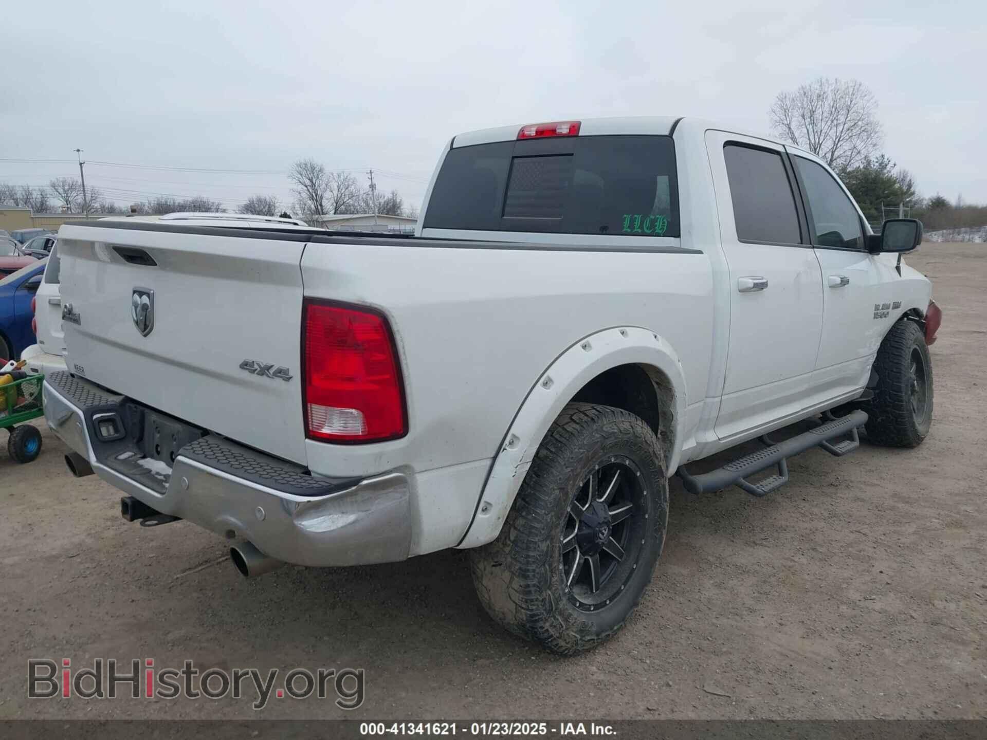 2017 RAM 1500 - VIN: 3C6RR7LT8HG523843 - Фото 4