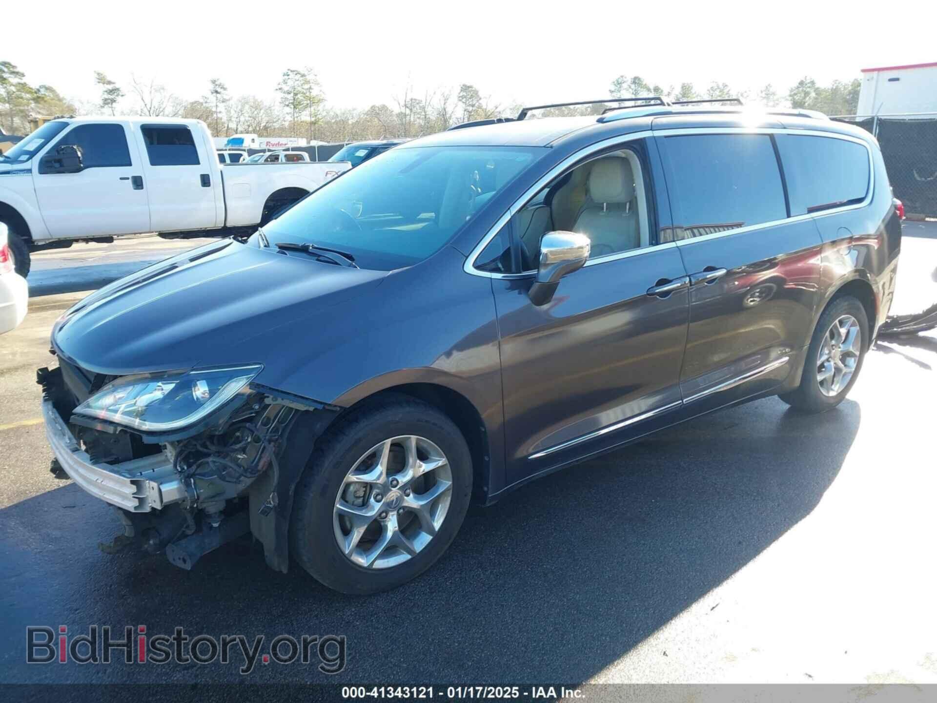 2017 CHRYSLER PACIFICA - VIN: 2C4RC1GG4HR788905 - Photo 2