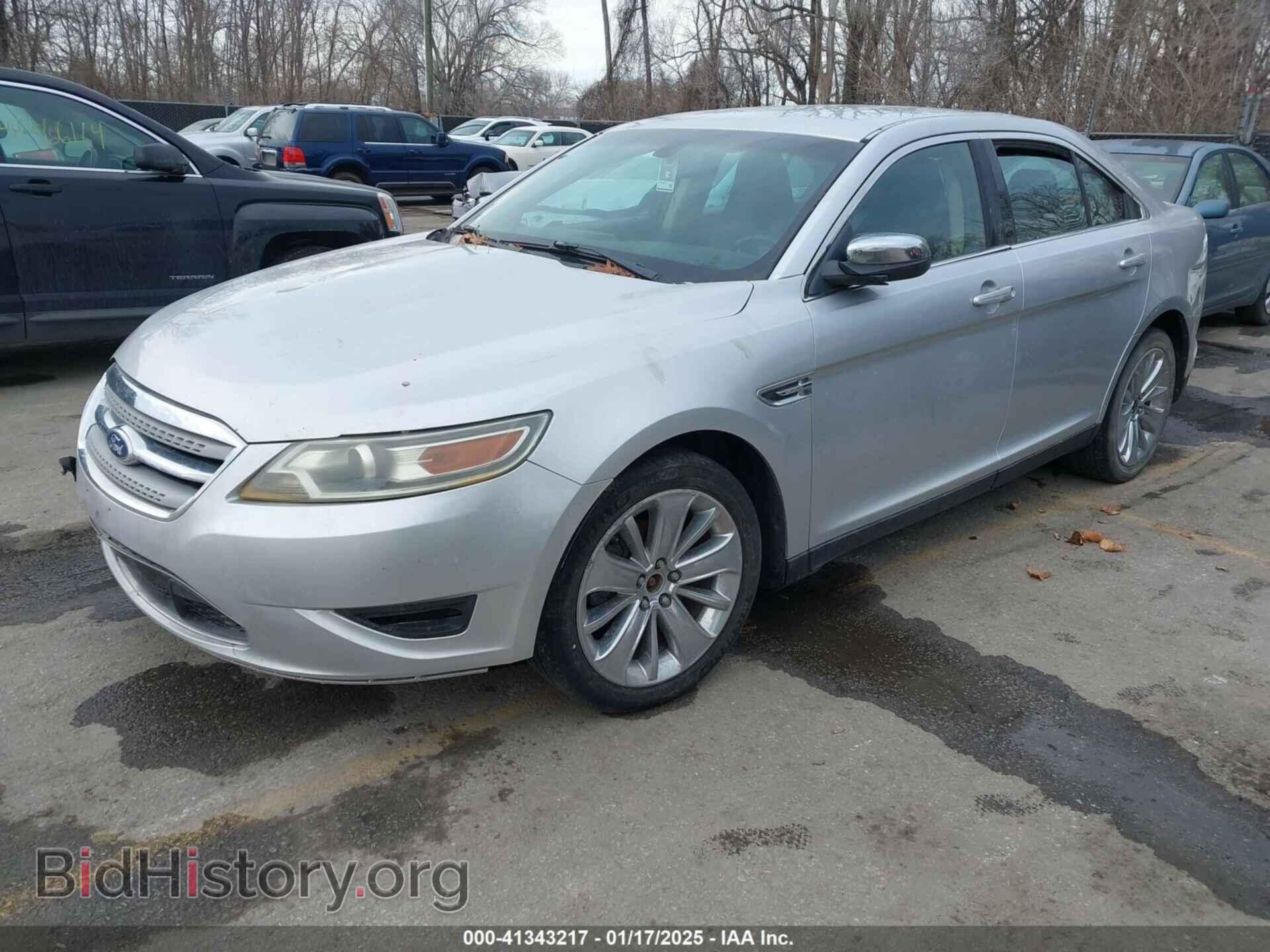 2011 FORD TAURUS - VIN: 1FAHP2FWXBG107689 - Фото 2