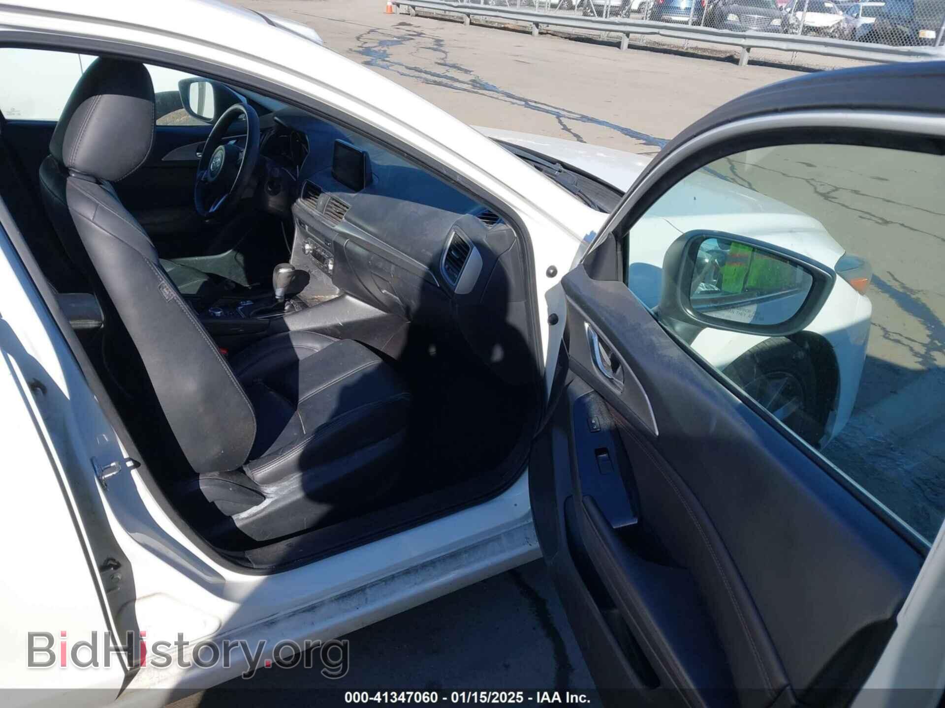 2018 MAZDA MAZDA3 - VIN: 3MZBN1L31JM185077 - Фото 5