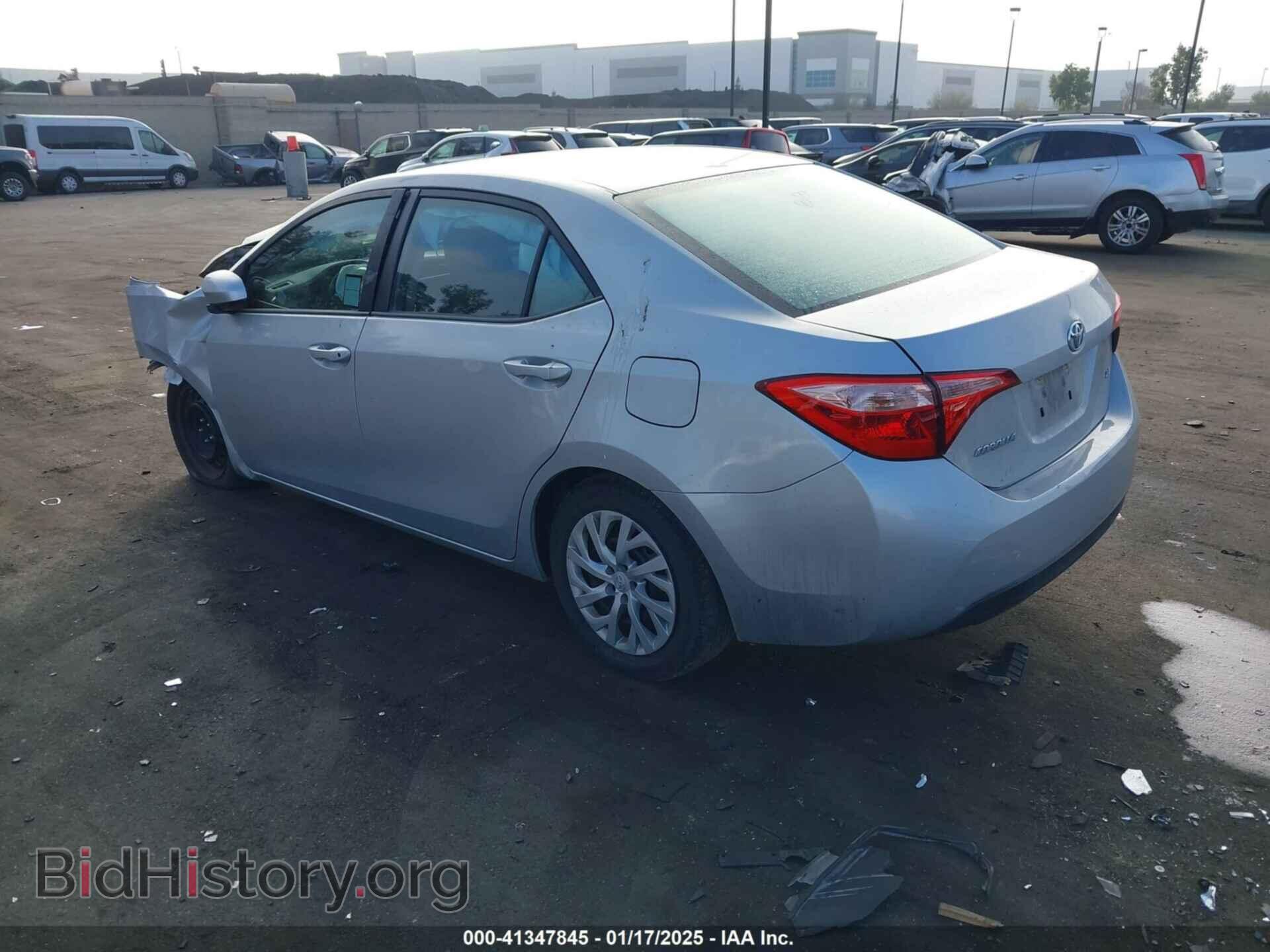 2018 TOYOTA COROLLA - VIN: 5YFBURHE3JP803748 - Фото 3