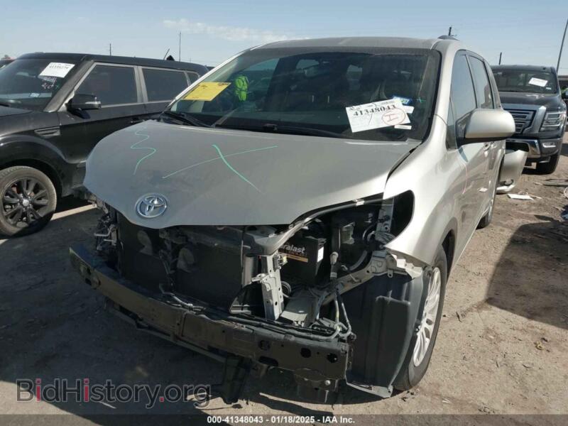 2017 Toyota SIENNA (VIN 5TDYZ3DC2HS800984) — photo 2 of 16