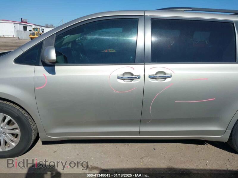 2017 Toyota SIENNA (VIN 5TDYZ3DC2HS800984) — photo 14 of 16
