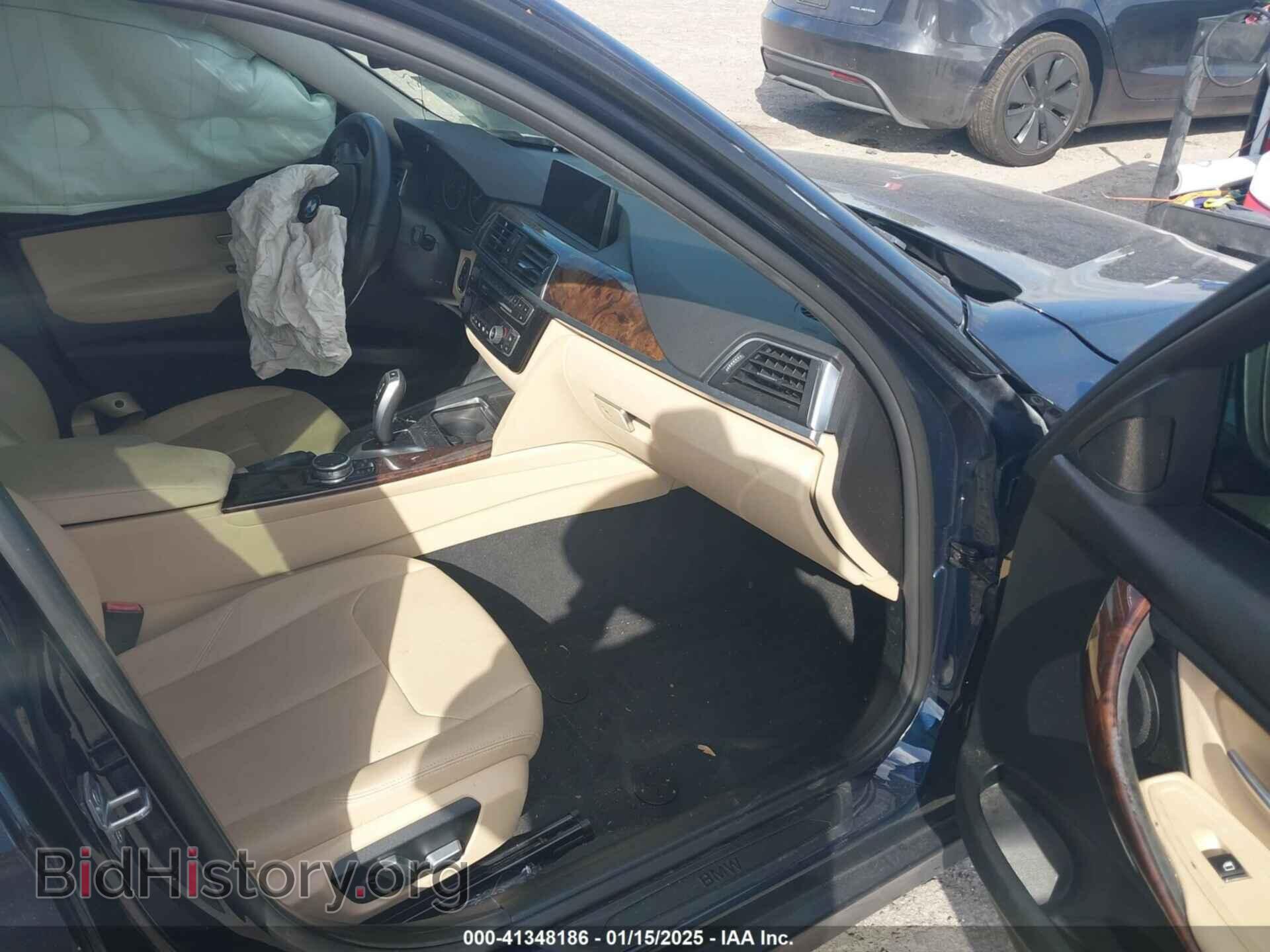 2017 BMW 320I - VIN: WBA8A9C52HK620390 - Фото 5