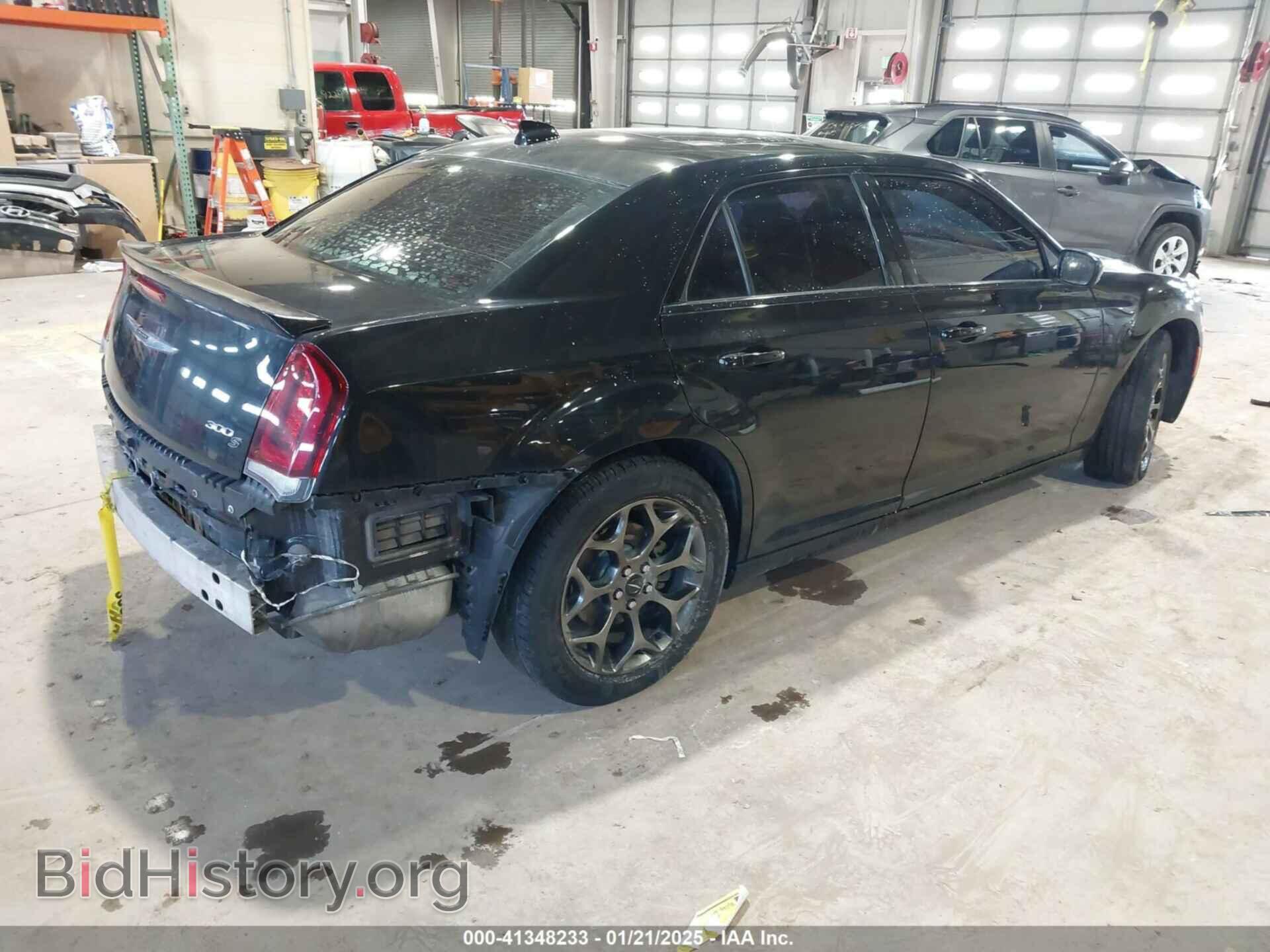 2016 CHRYSLER 300 - VIN: 2C3CCAGG3GH142379 - Фото 4
