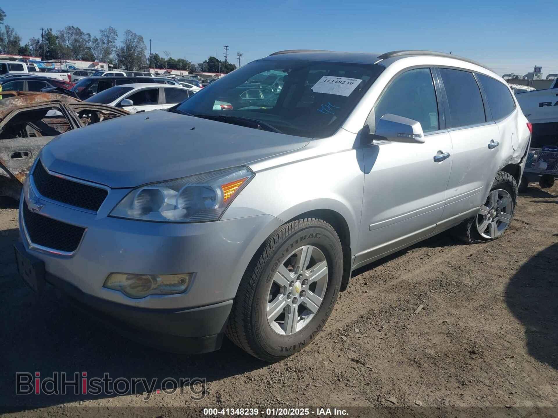 2012 CHEVROLET TRAVERSE - VIN: 1GNKRGED4CJ252987 - Фото 2