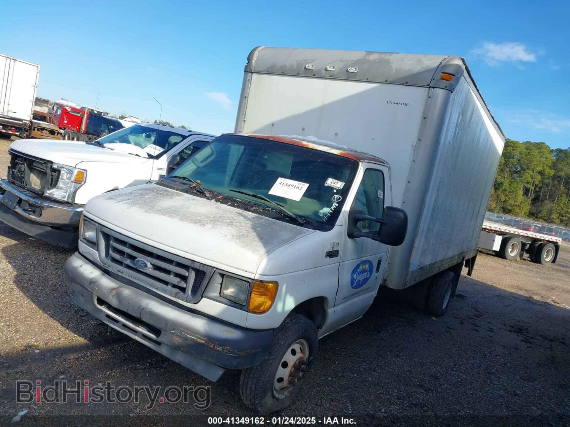2005 FORD E-450 CUTAWAY - VIN: 1FDXE45P75HA36009 - Фото 2