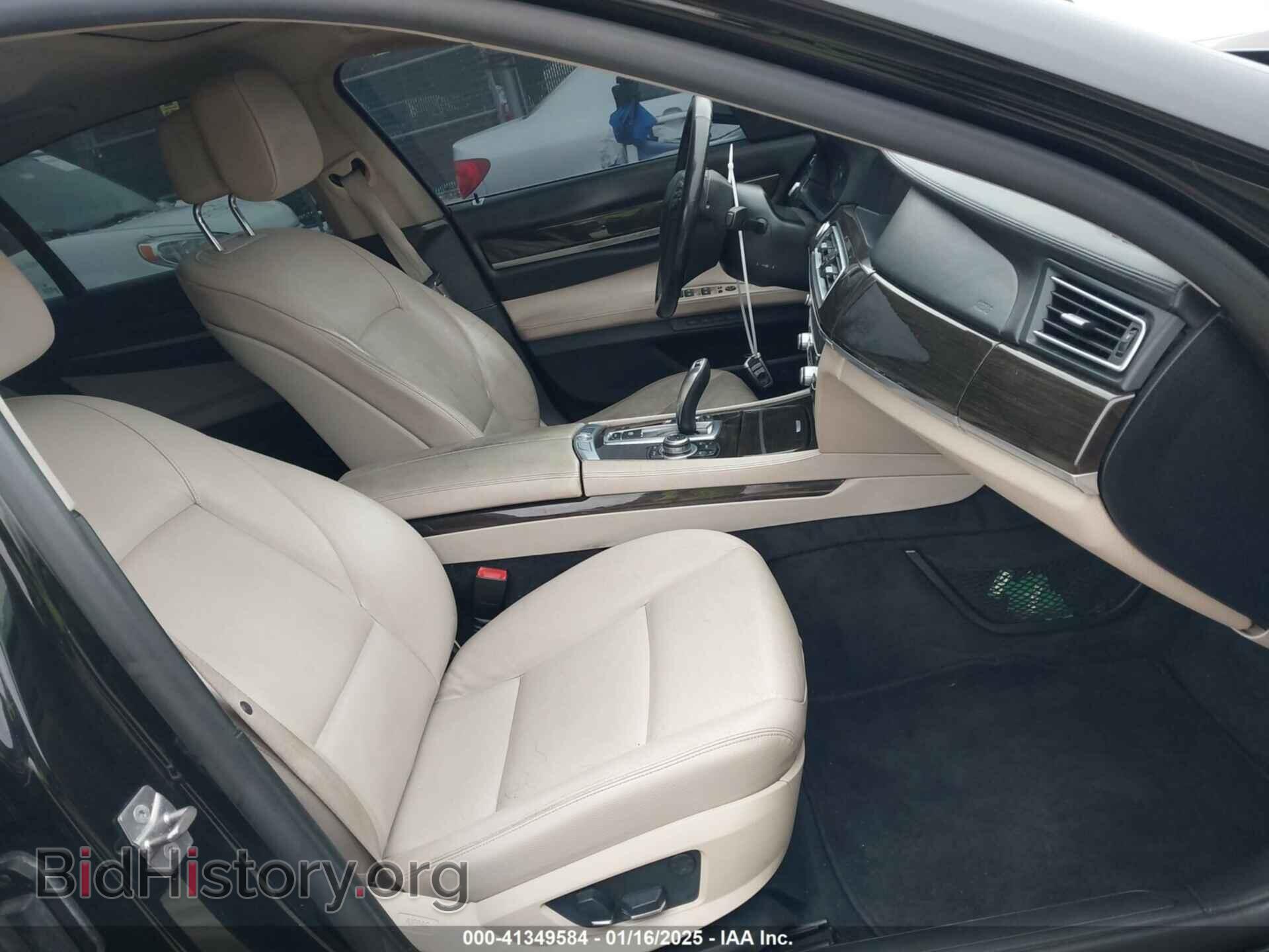 2011 BMW 740I - VIN: WBAKA4C55BC613251 - Фото 5