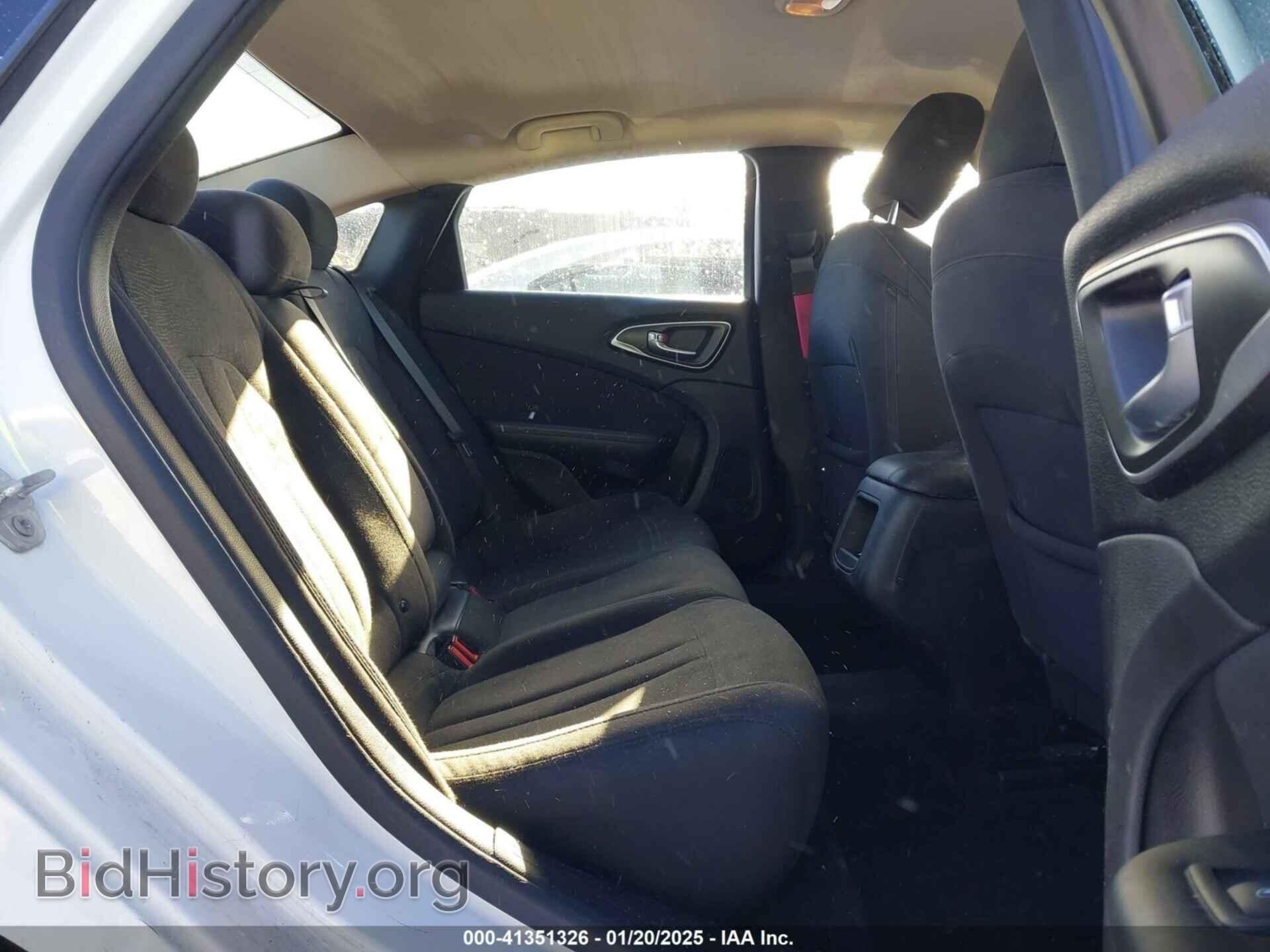 2016 CHRYSLER 200 - VIN: 1C3CCCAB7GN123379 - Фото 8